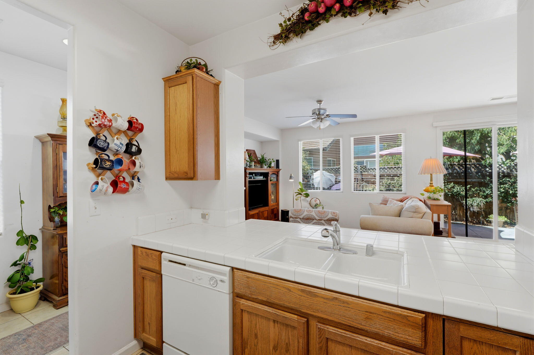 5102 W Fiano, Visalia, CA 93291
