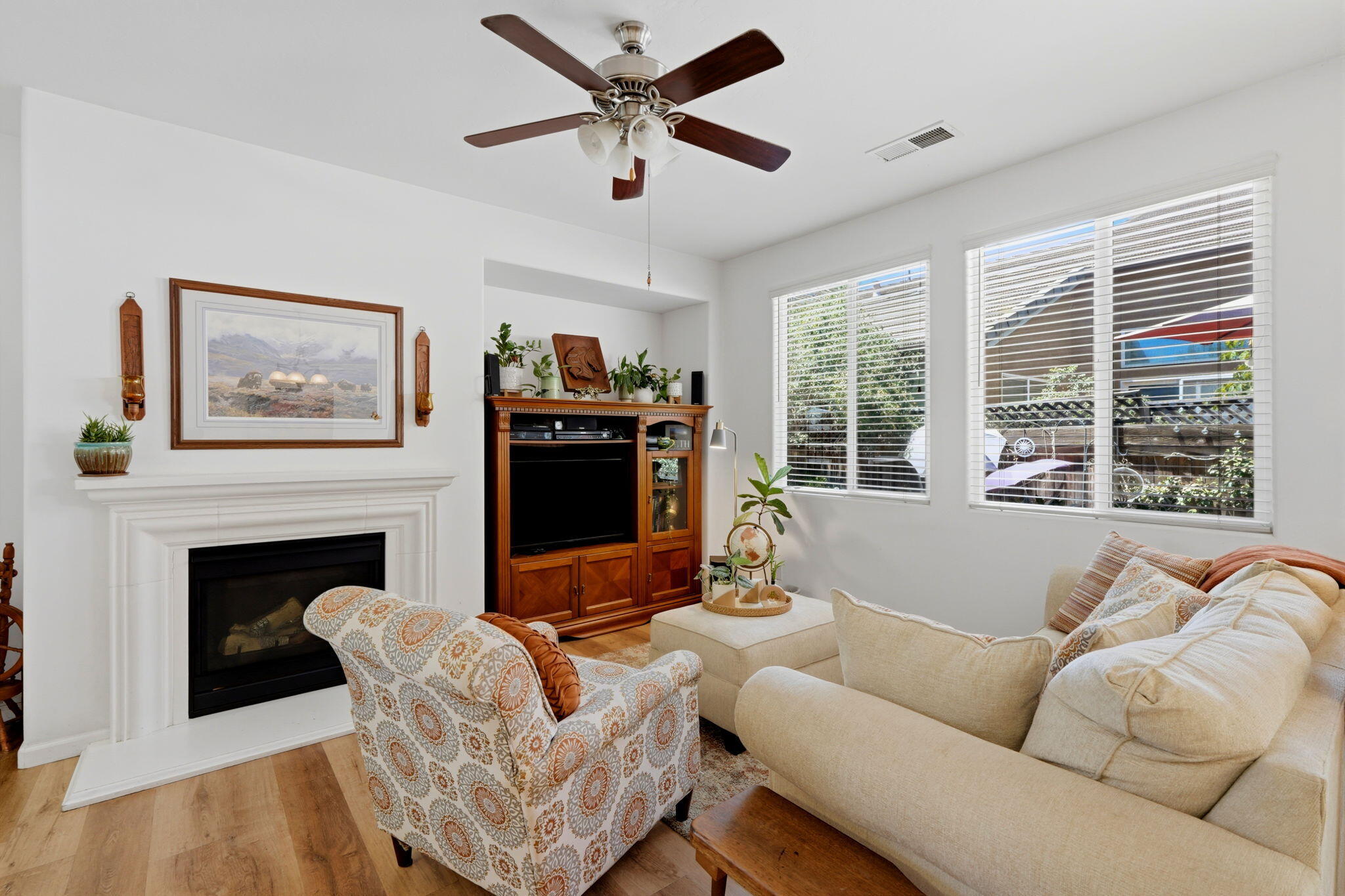 5102 W Fiano, Visalia, CA 93291