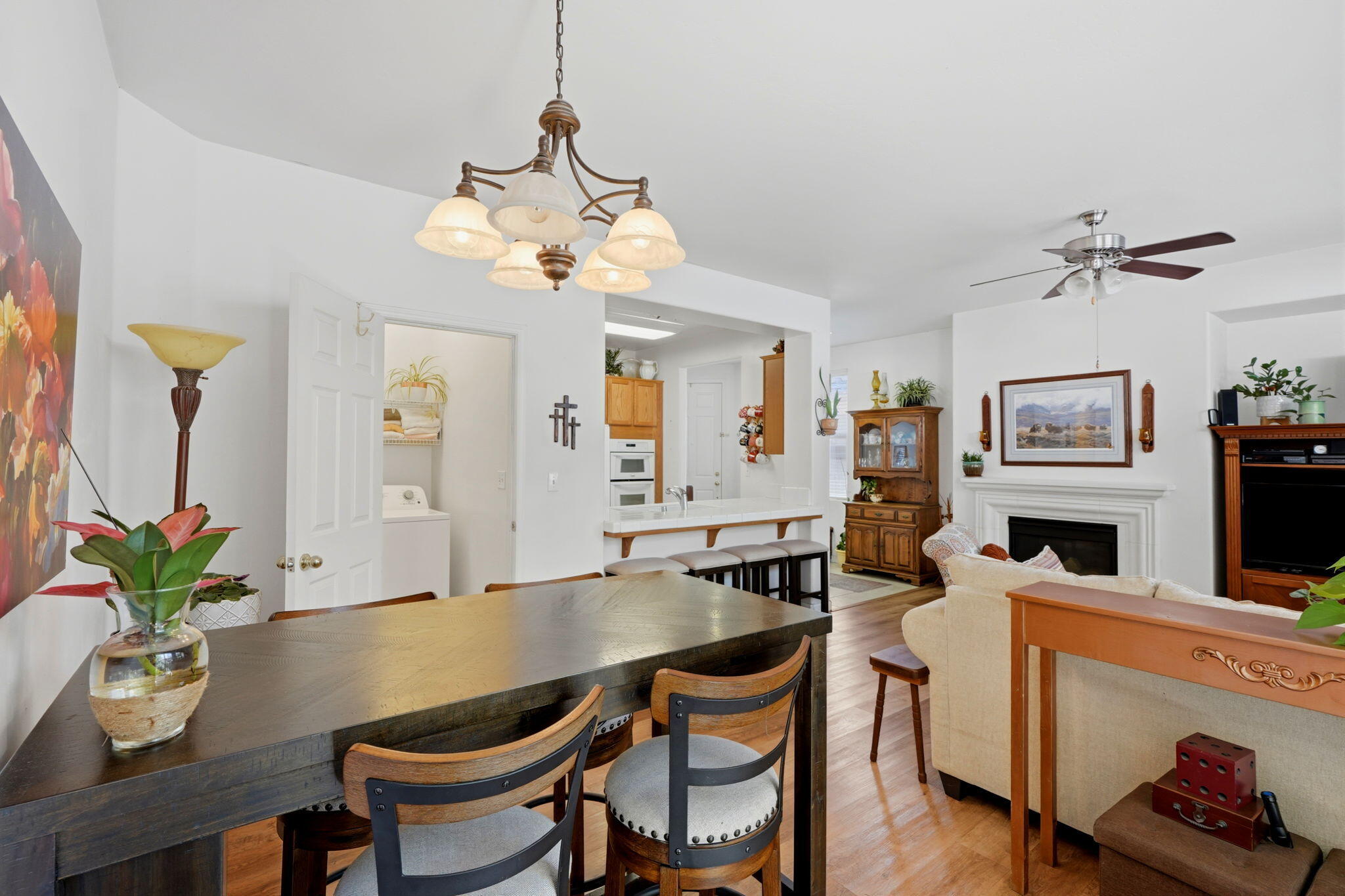5102 W Fiano, Visalia, CA 93291