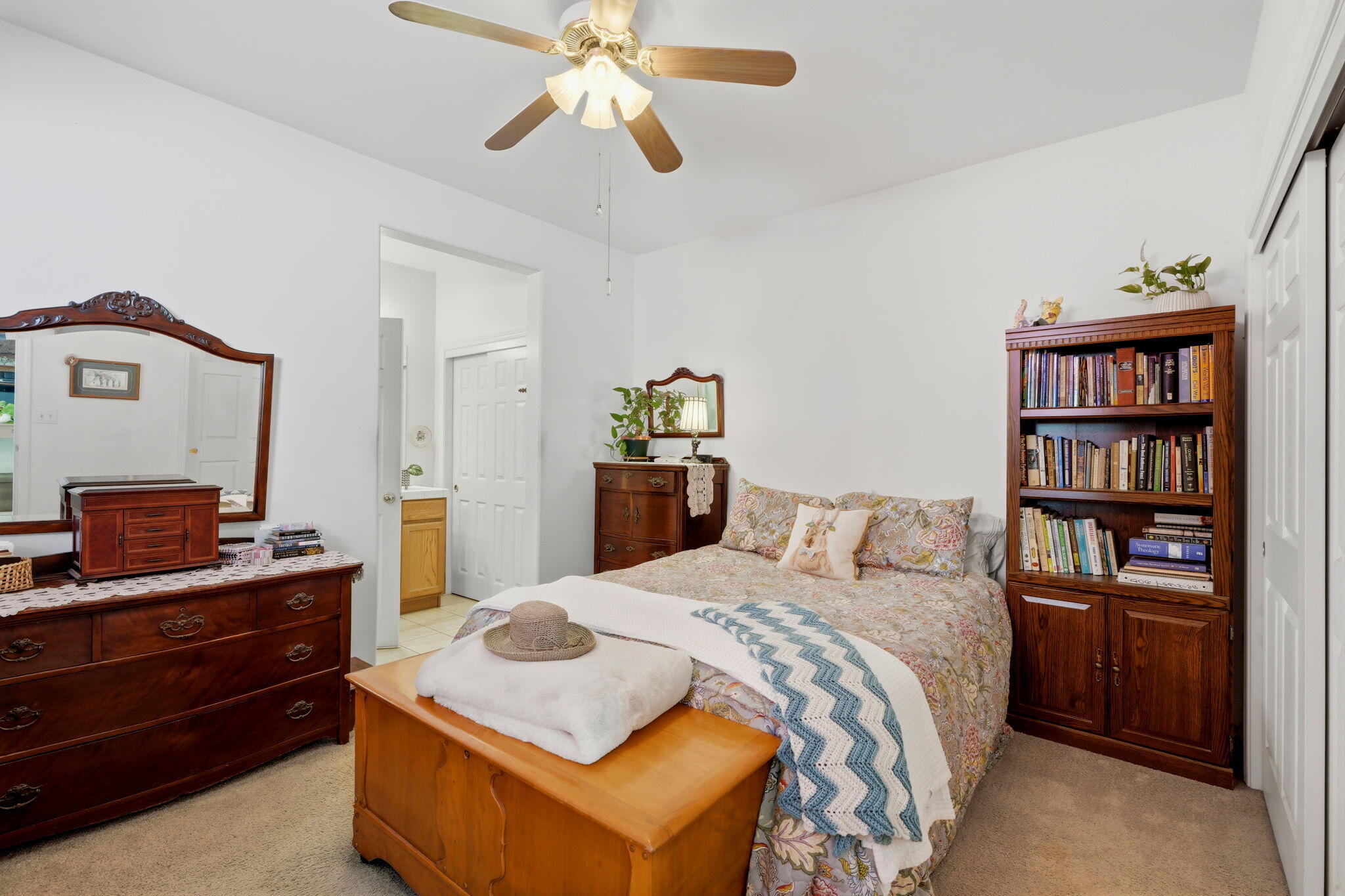 5102 W Fiano, Visalia, CA 93291