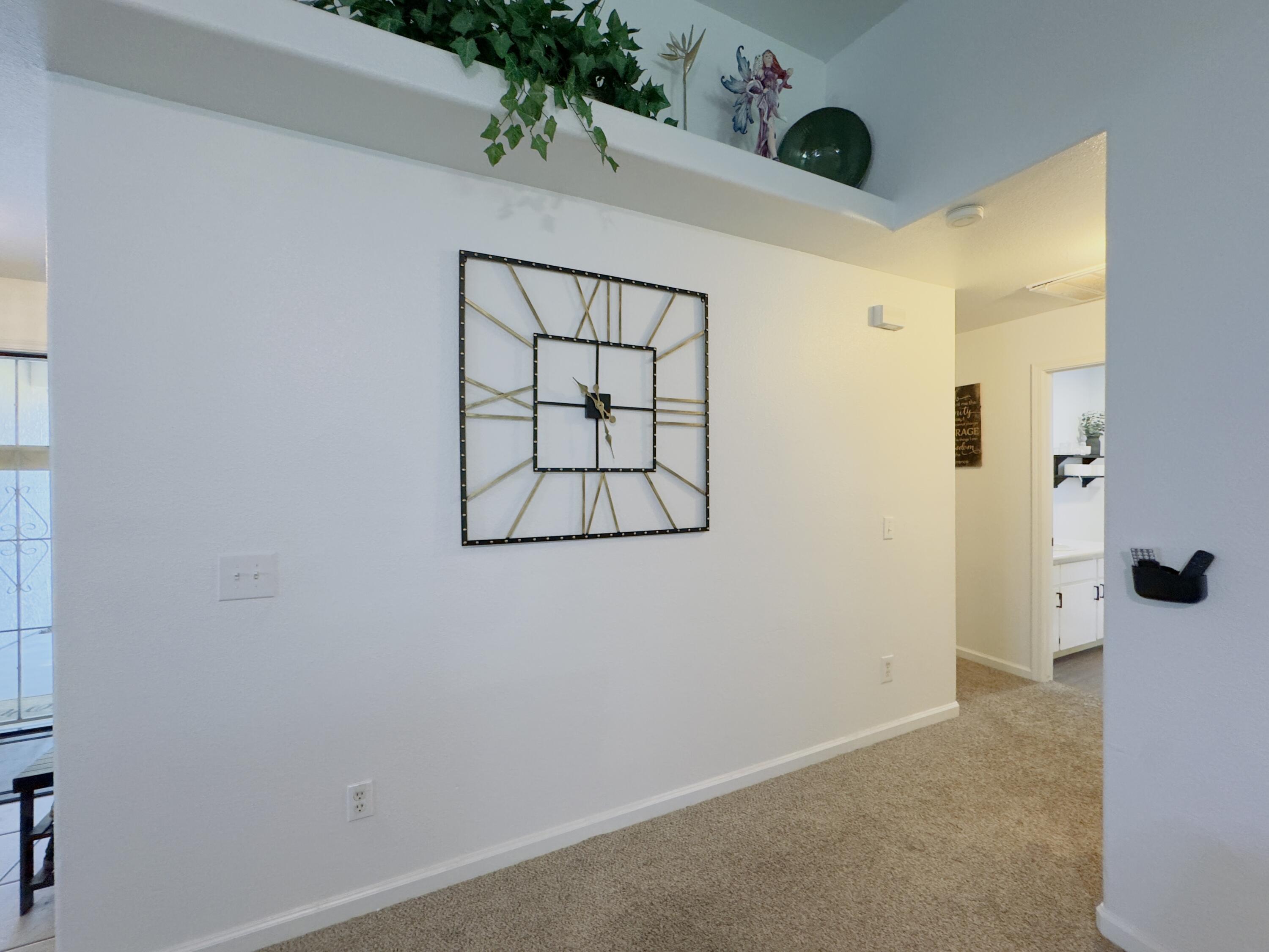 1009 S Elverta St, Visalia, CA 93292