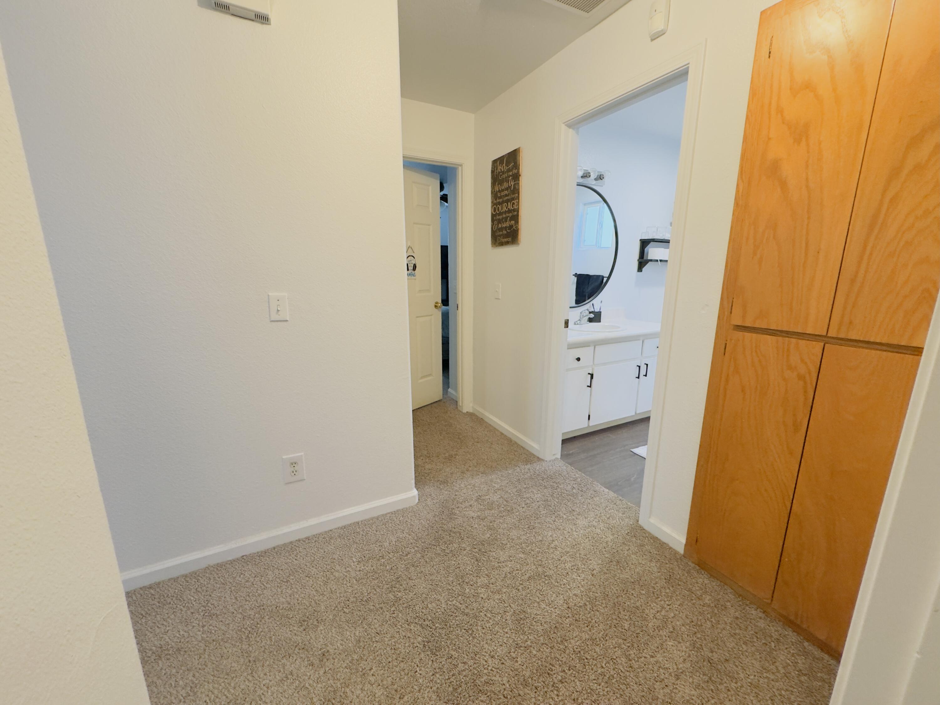1009 S Elverta St, Visalia, CA 93292