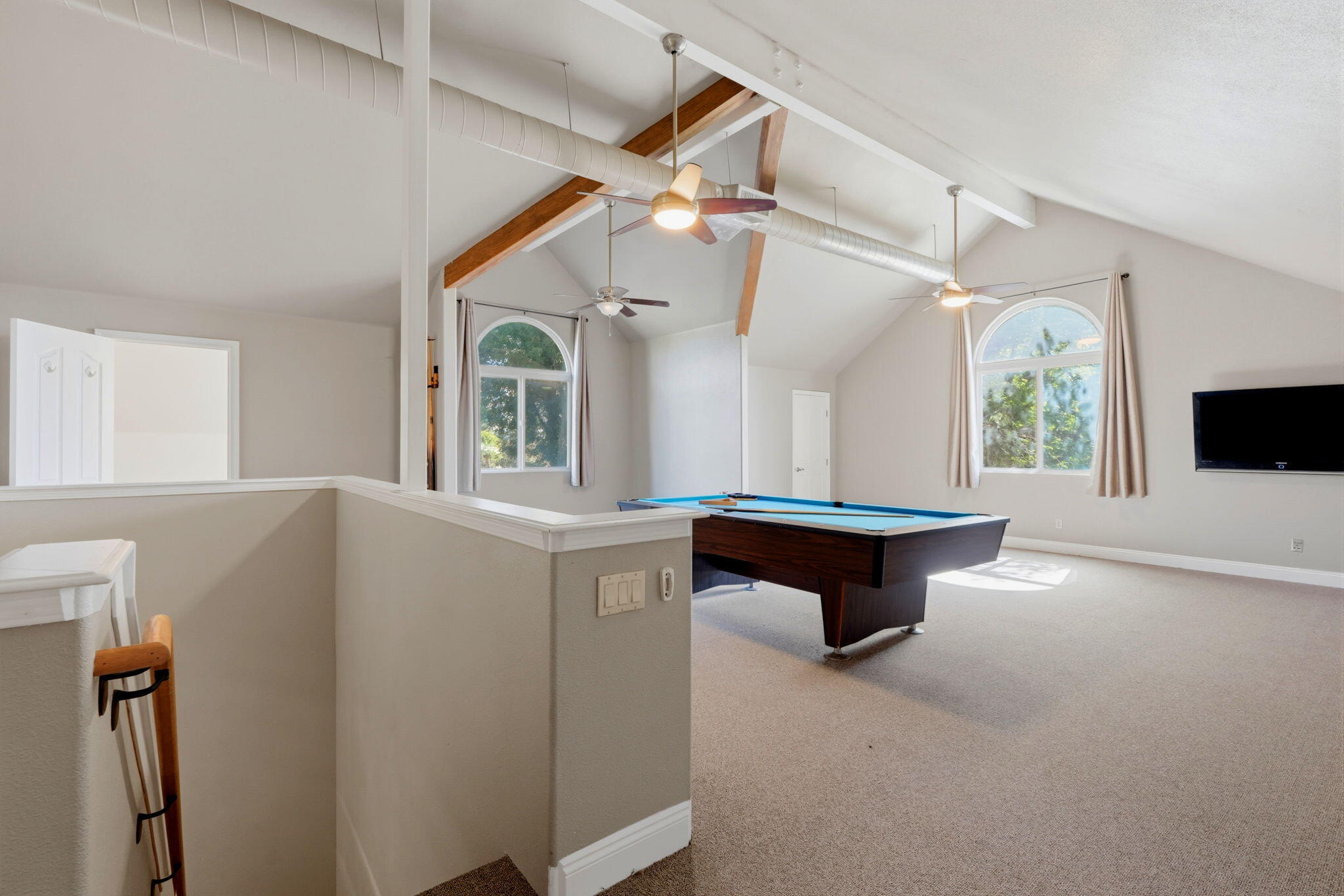 1203 N Tommy Ct, Visalia, CA 93291