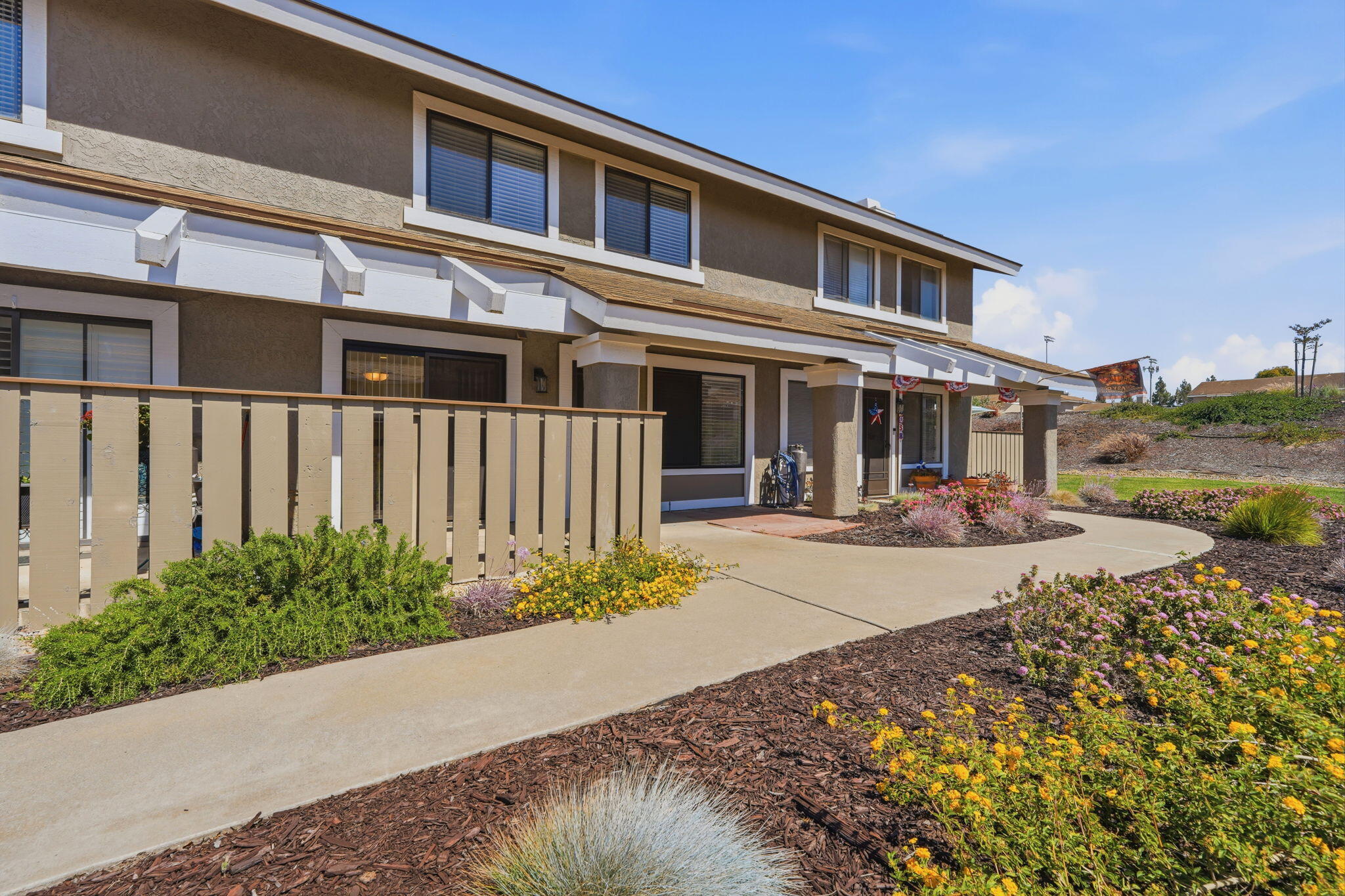 1160 Sumner Pl #C, Santa Maria, CA 93455
