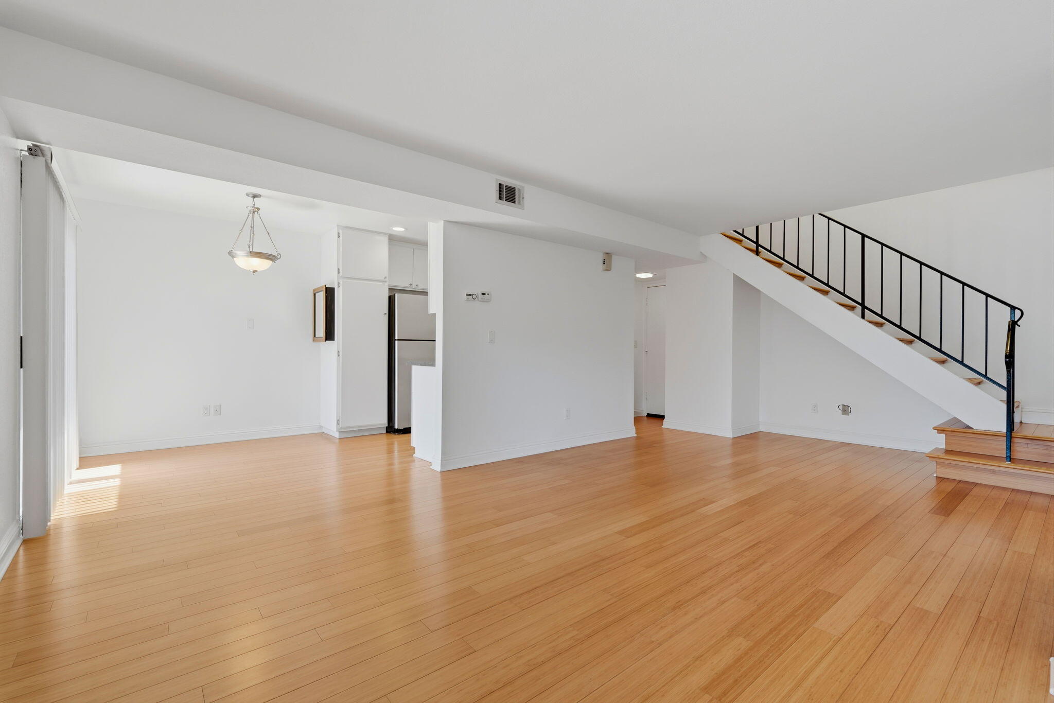 1160 Sumner Pl #C, Santa Maria, CA 93455