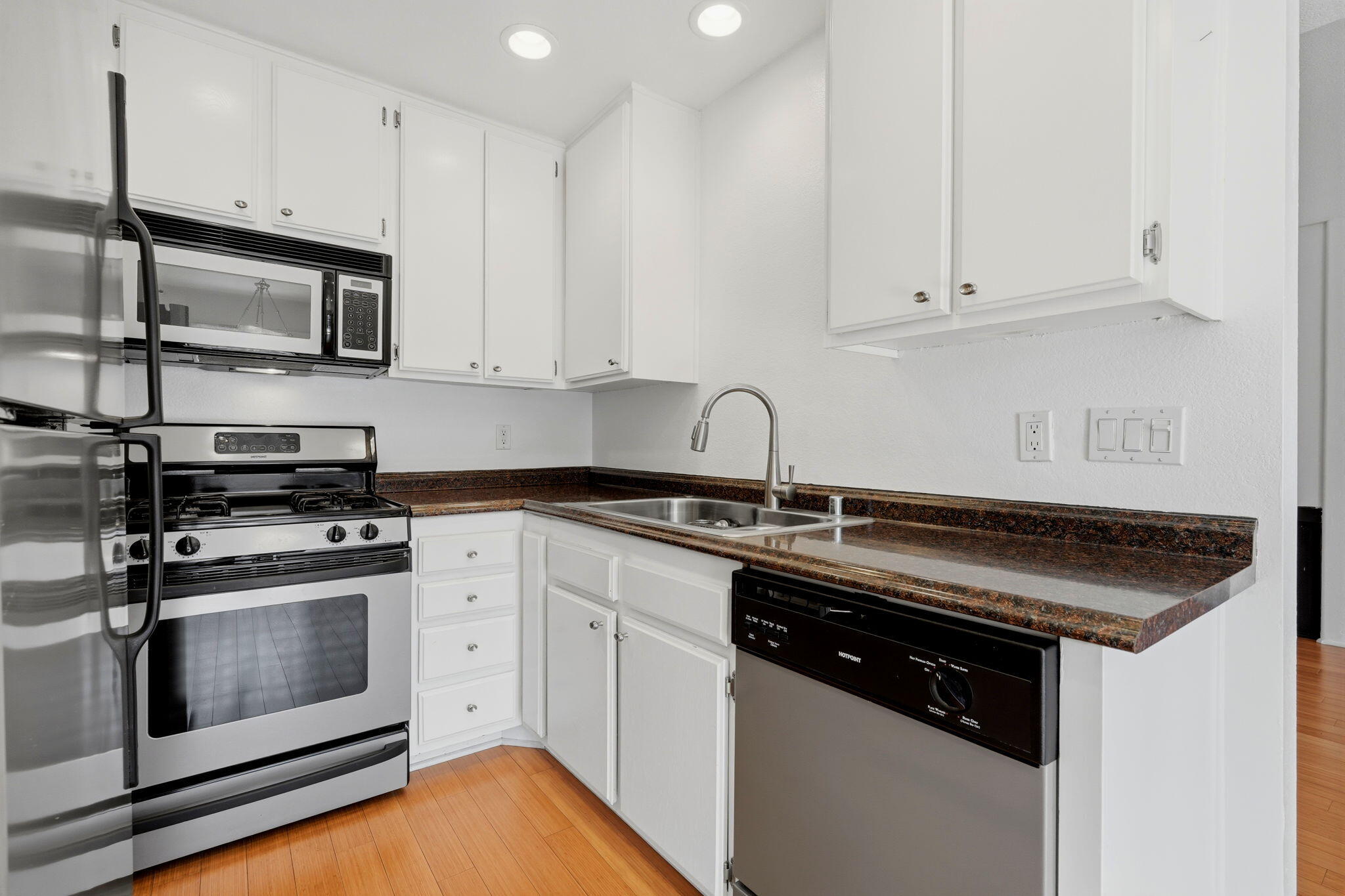 1160 Sumner Pl #C, Santa Maria, CA 93455