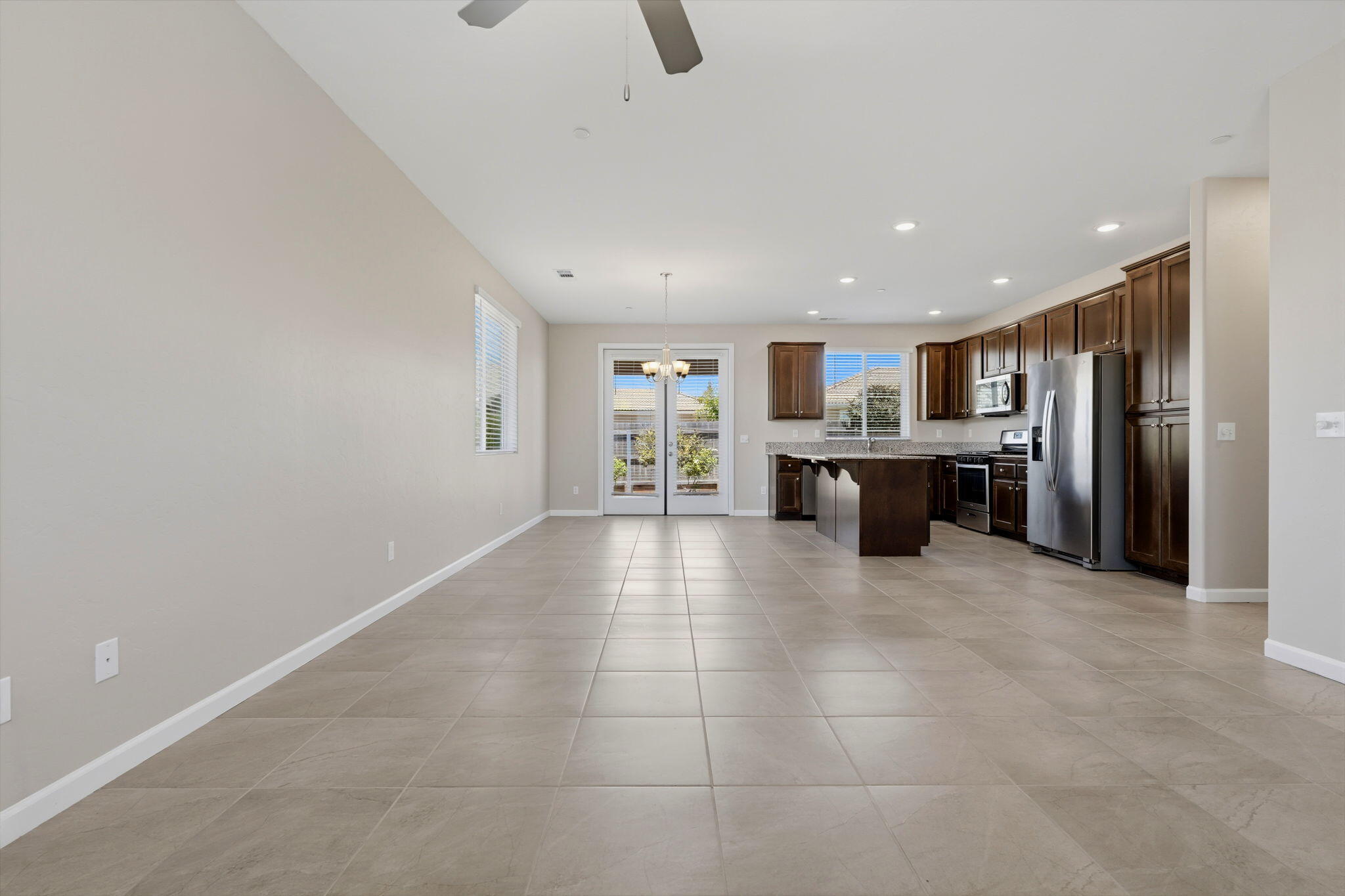 4520 W Flagstaff Ave, Visalia, CA 93291