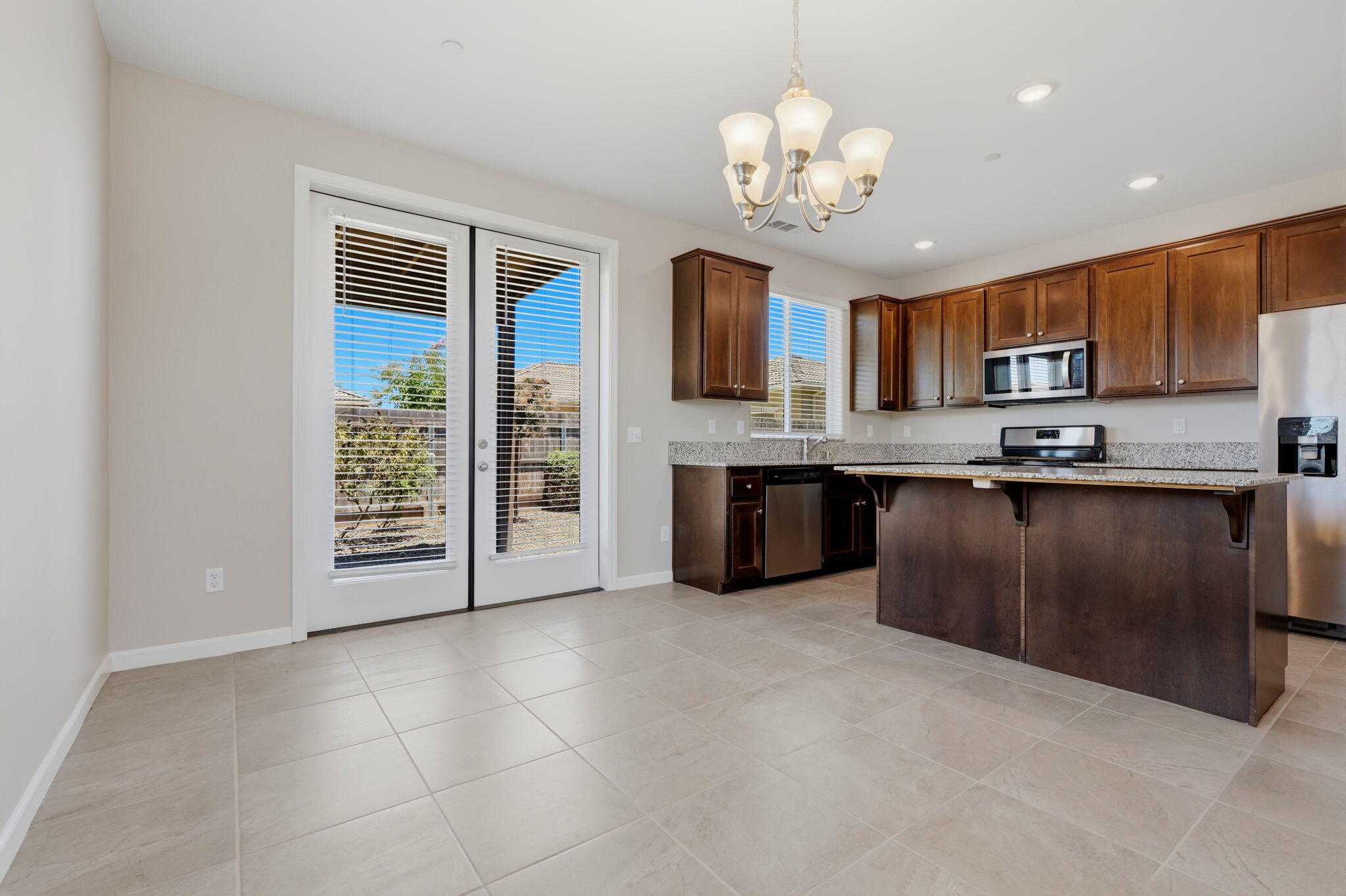 4520 W Flagstaff Ave, Visalia, CA 93291