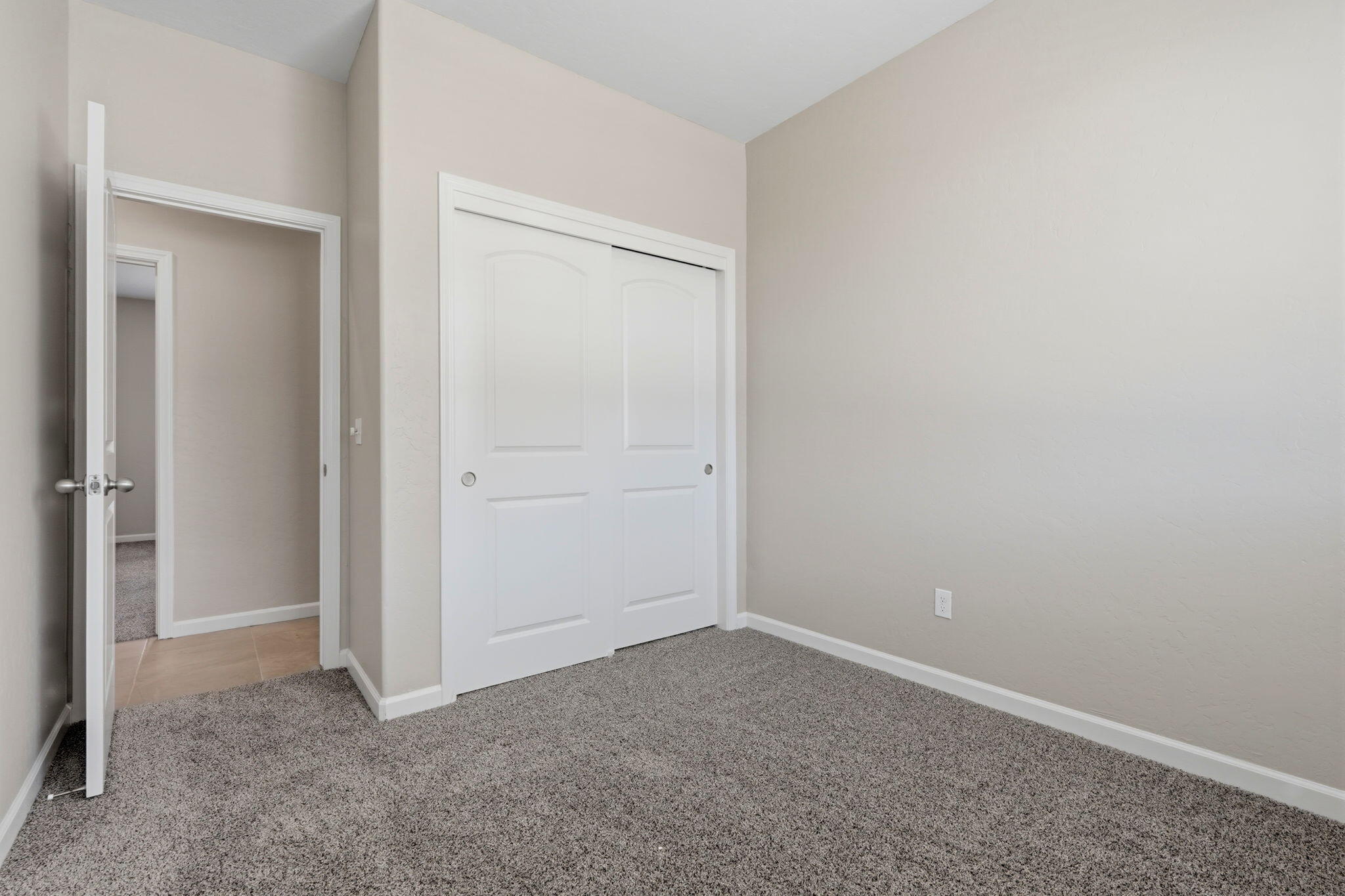 4520 W Flagstaff Ave, Visalia, CA 93291