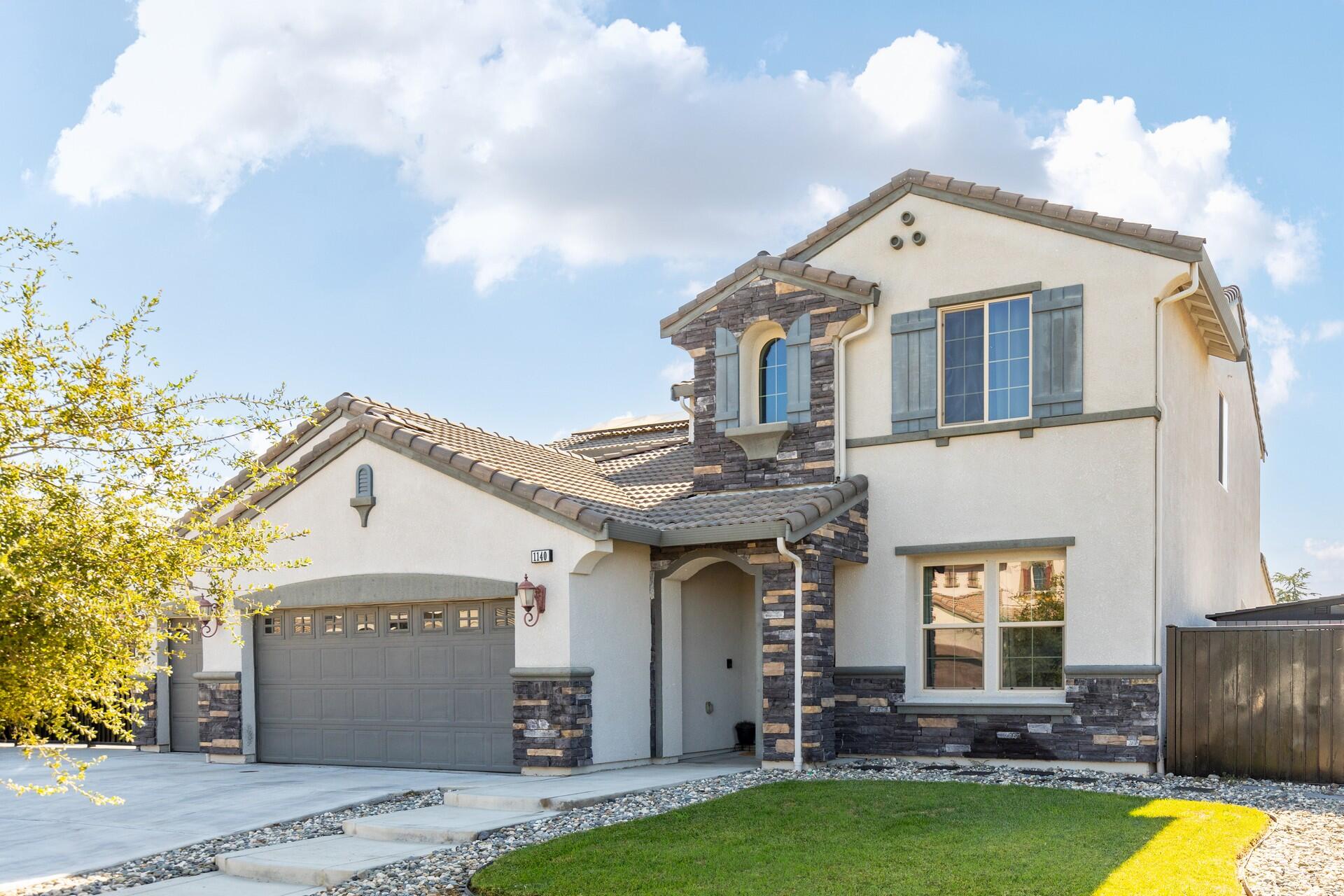 1140 Ridge Creek Estates Way, Dinuba, CA 93618