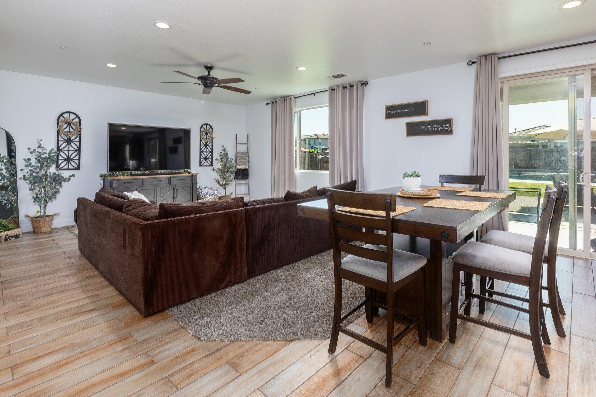 1140 Ridge Creek Estates Way, Dinuba, CA 93618