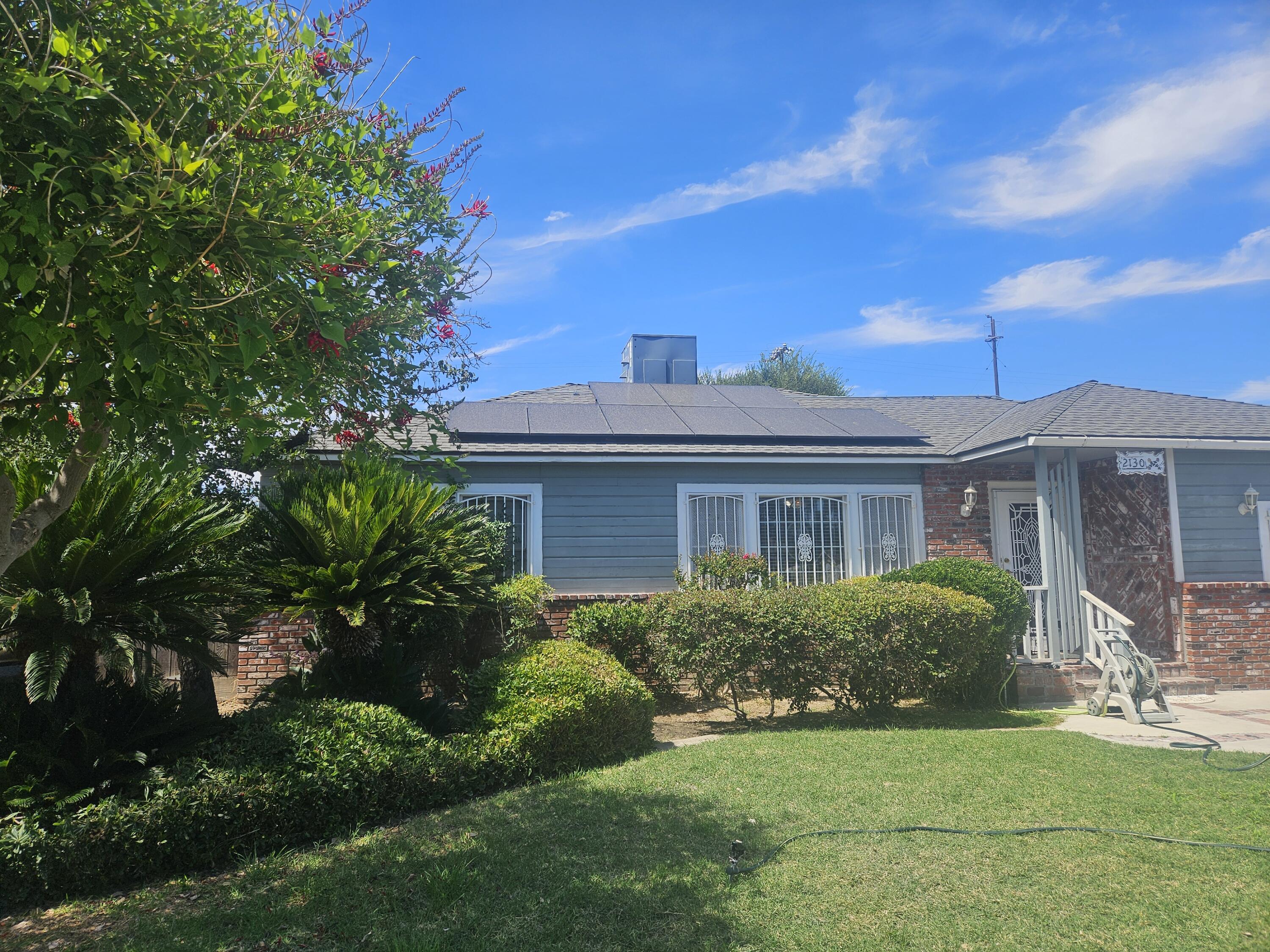 2130 Floral Ave, Selma, CA 93662