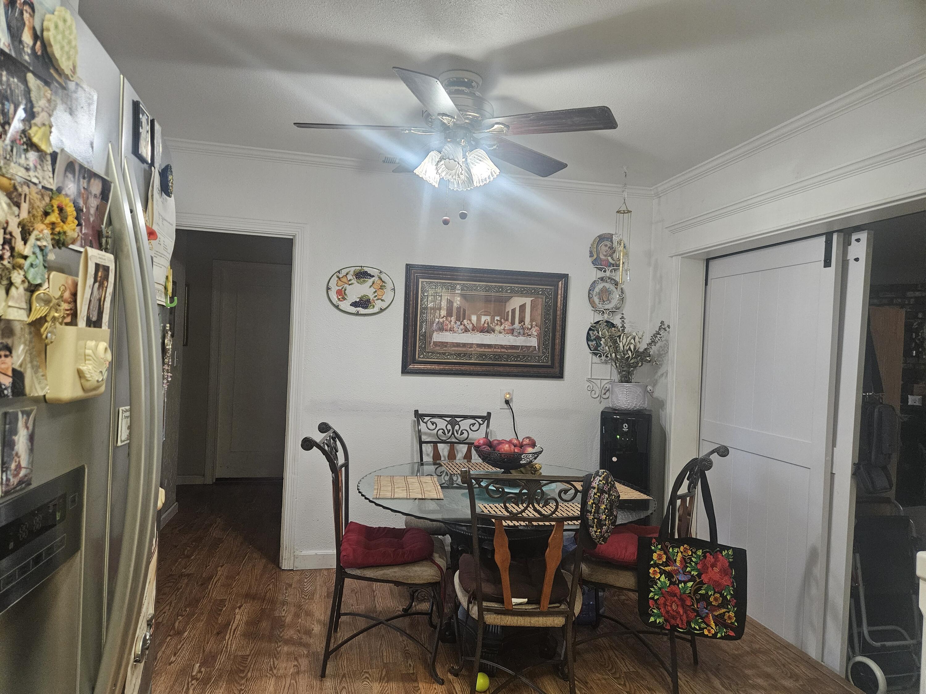 2130 Floral Ave, Selma, CA 93662