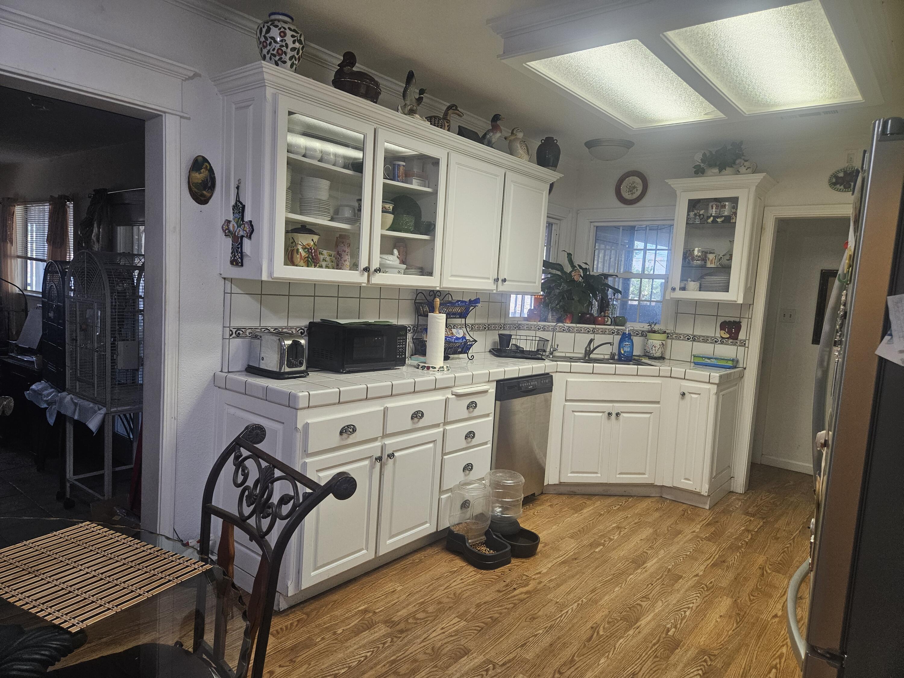 2130 Floral Ave, Selma, CA 93662
