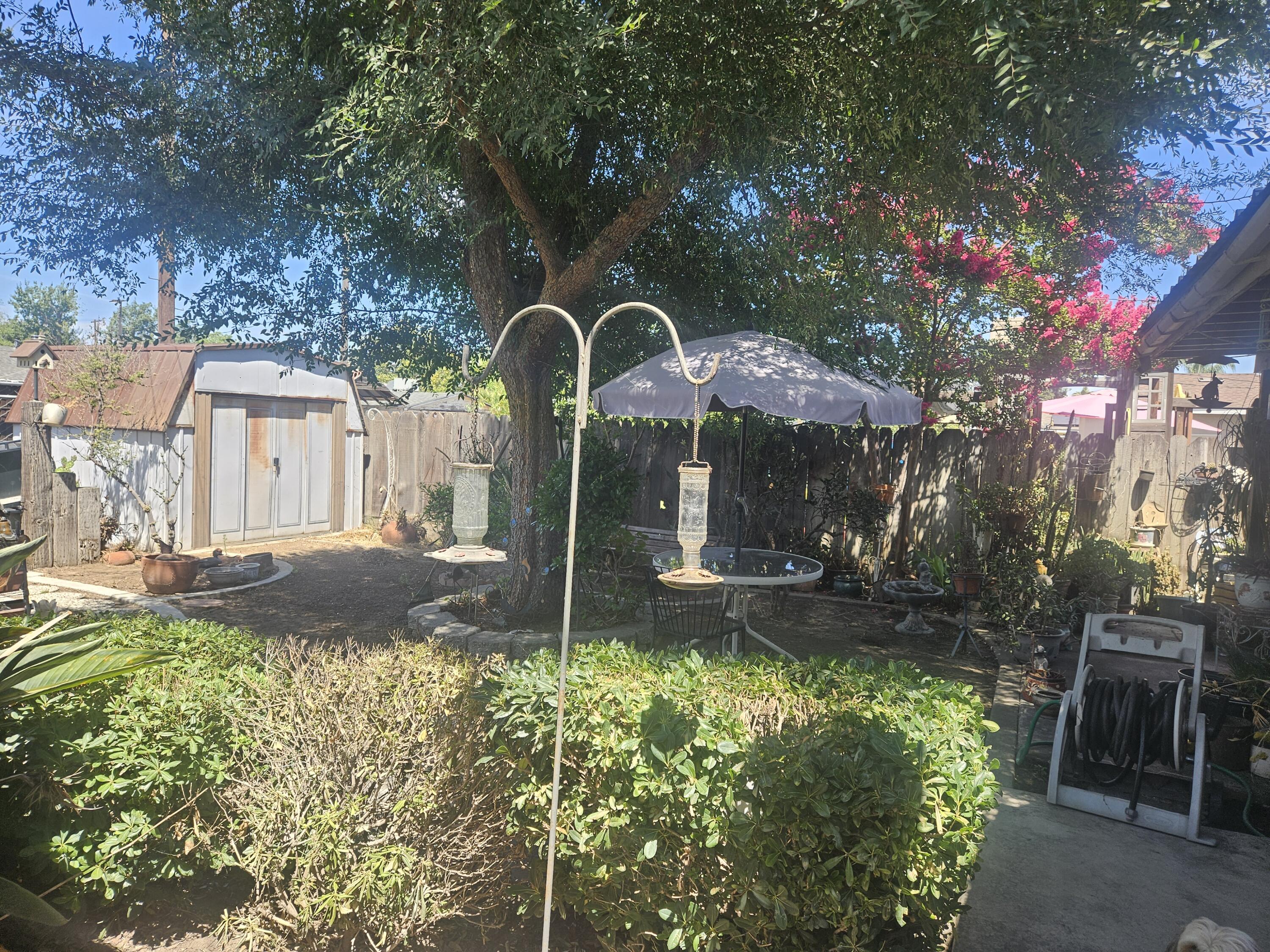 2130 Floral Ave, Selma, CA 93662