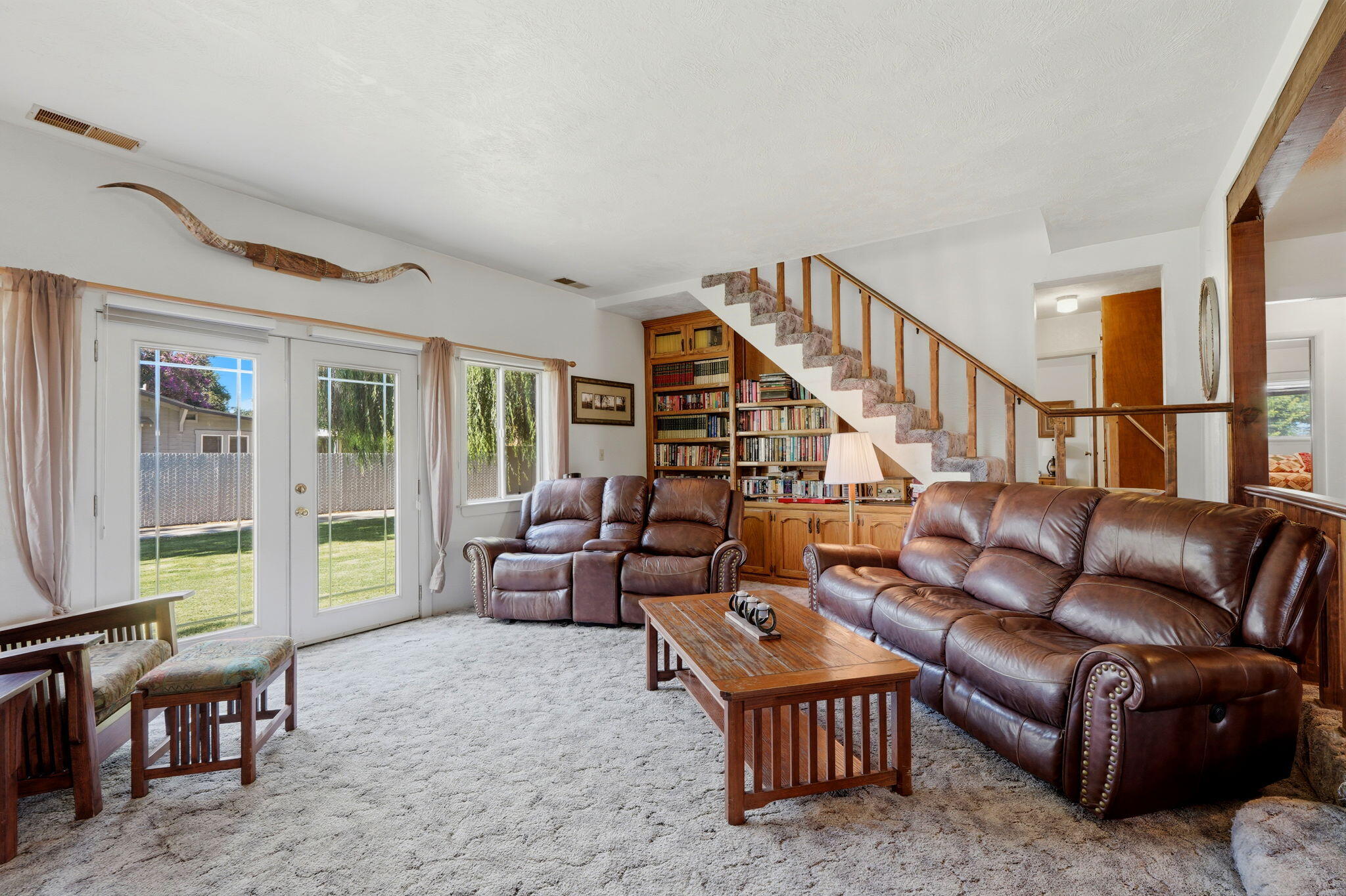 763 N G St, Porterville, CA 93257