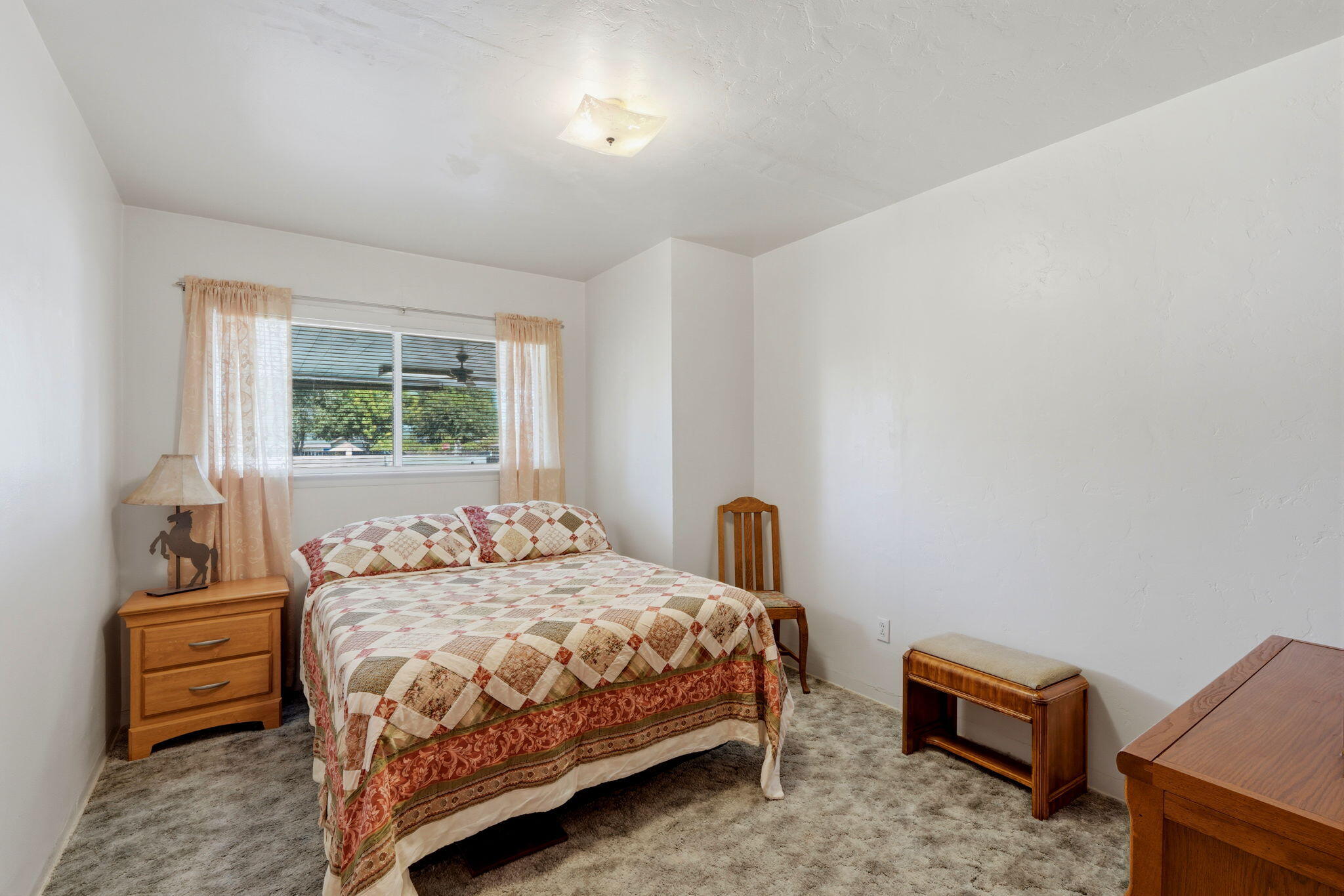 763 N G St, Porterville, CA 93257