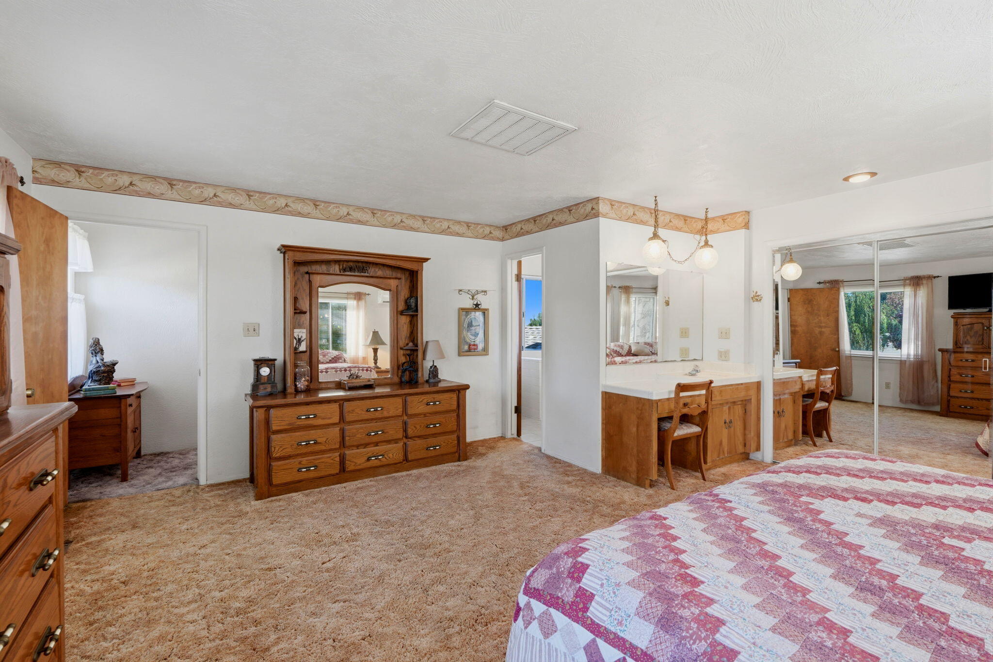 763 N G St, Porterville, CA 93257