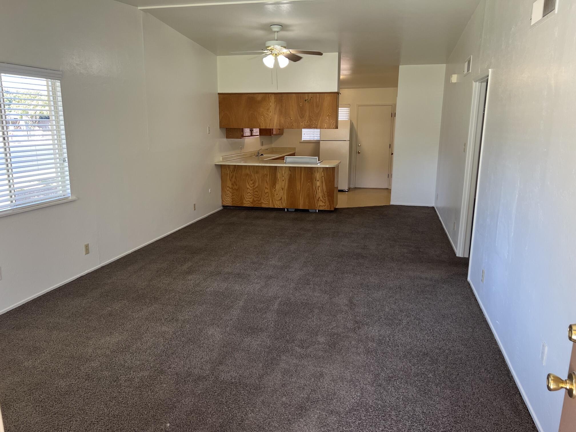 1220 W Tulare Ave, Visalia, CA 93277