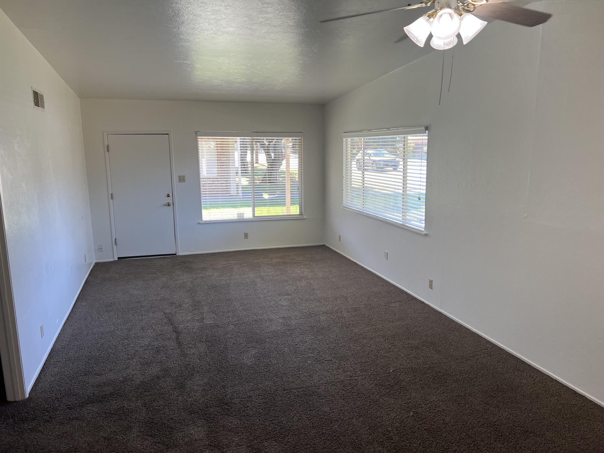 1220 W Tulare Ave, Visalia, CA 93277