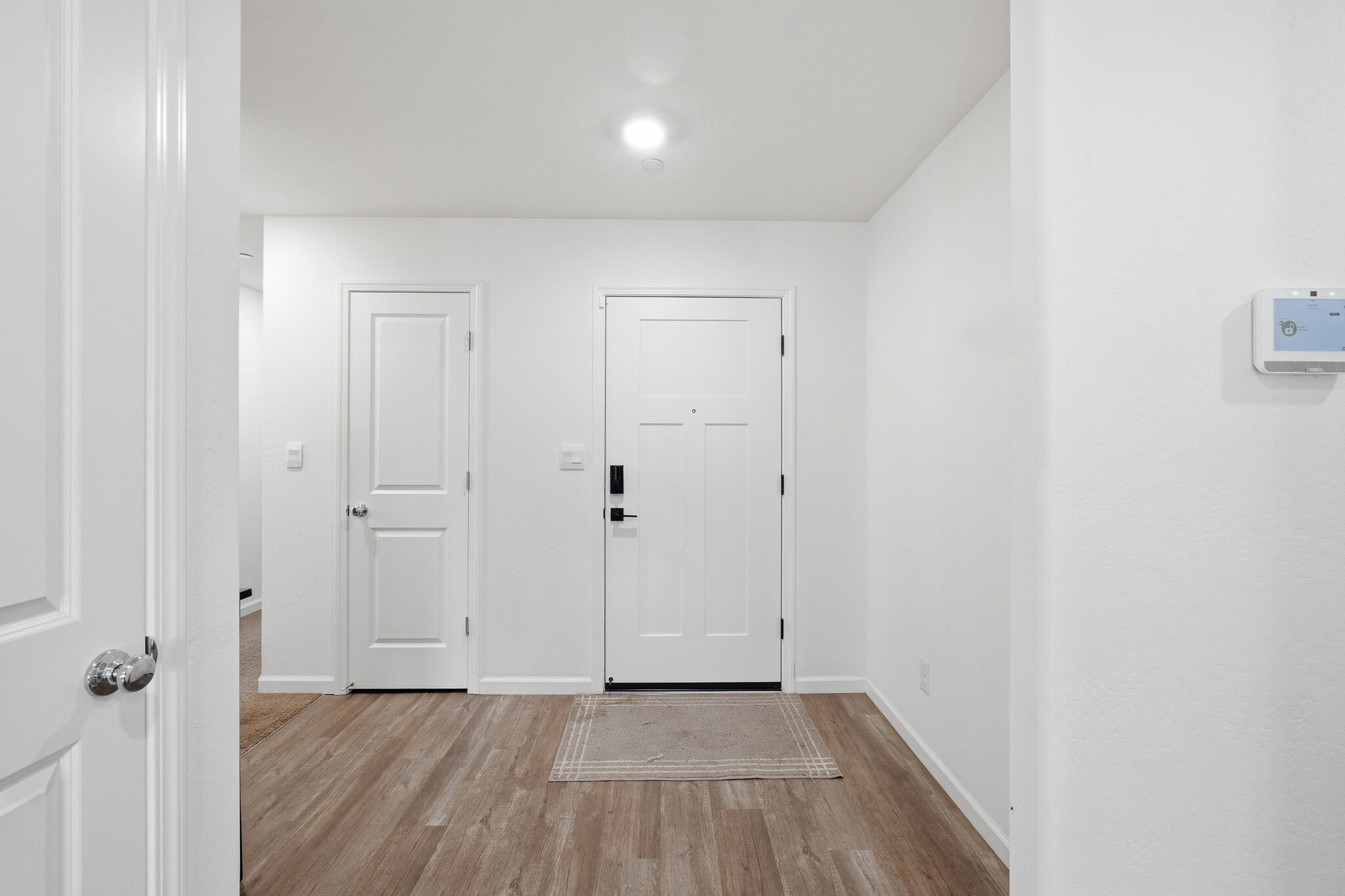 1018 E Elkhorn Ave, Visalia, CA 93292