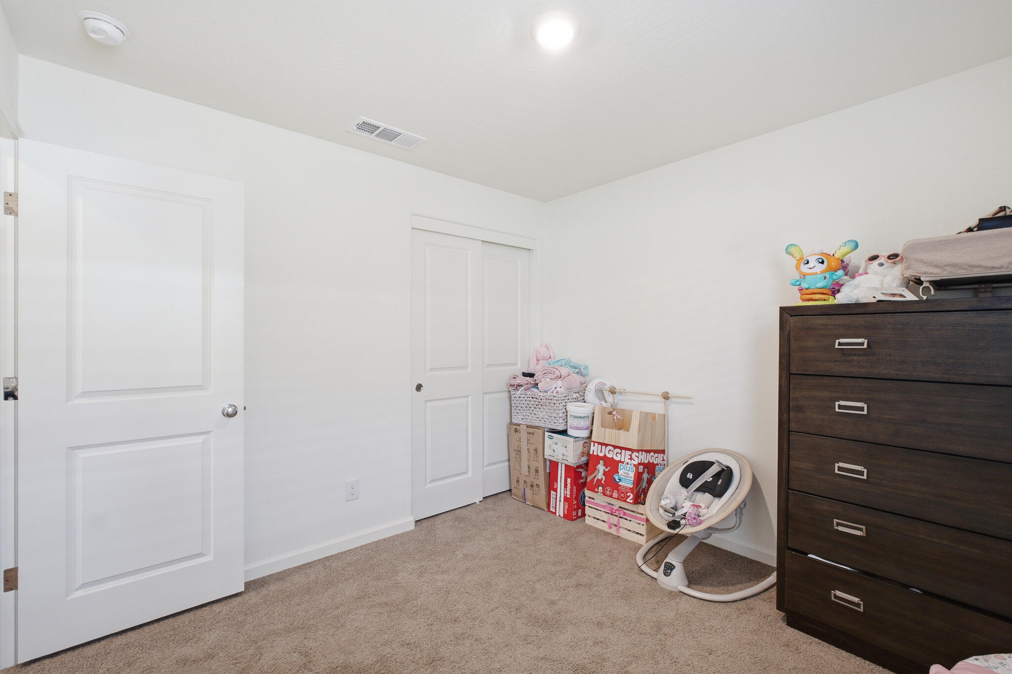 1018 E Elkhorn Ave, Visalia, CA 93292