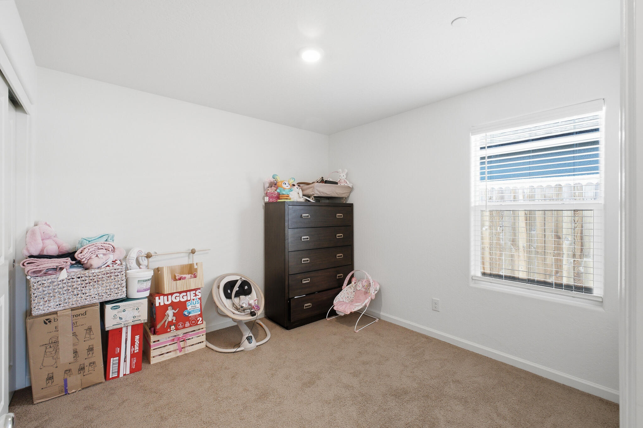 1018 E Elkhorn Ave, Visalia, CA 93292