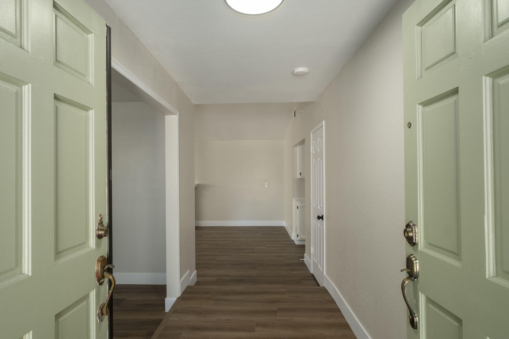 893 E Decatur Ave, Fresno, CA 93720