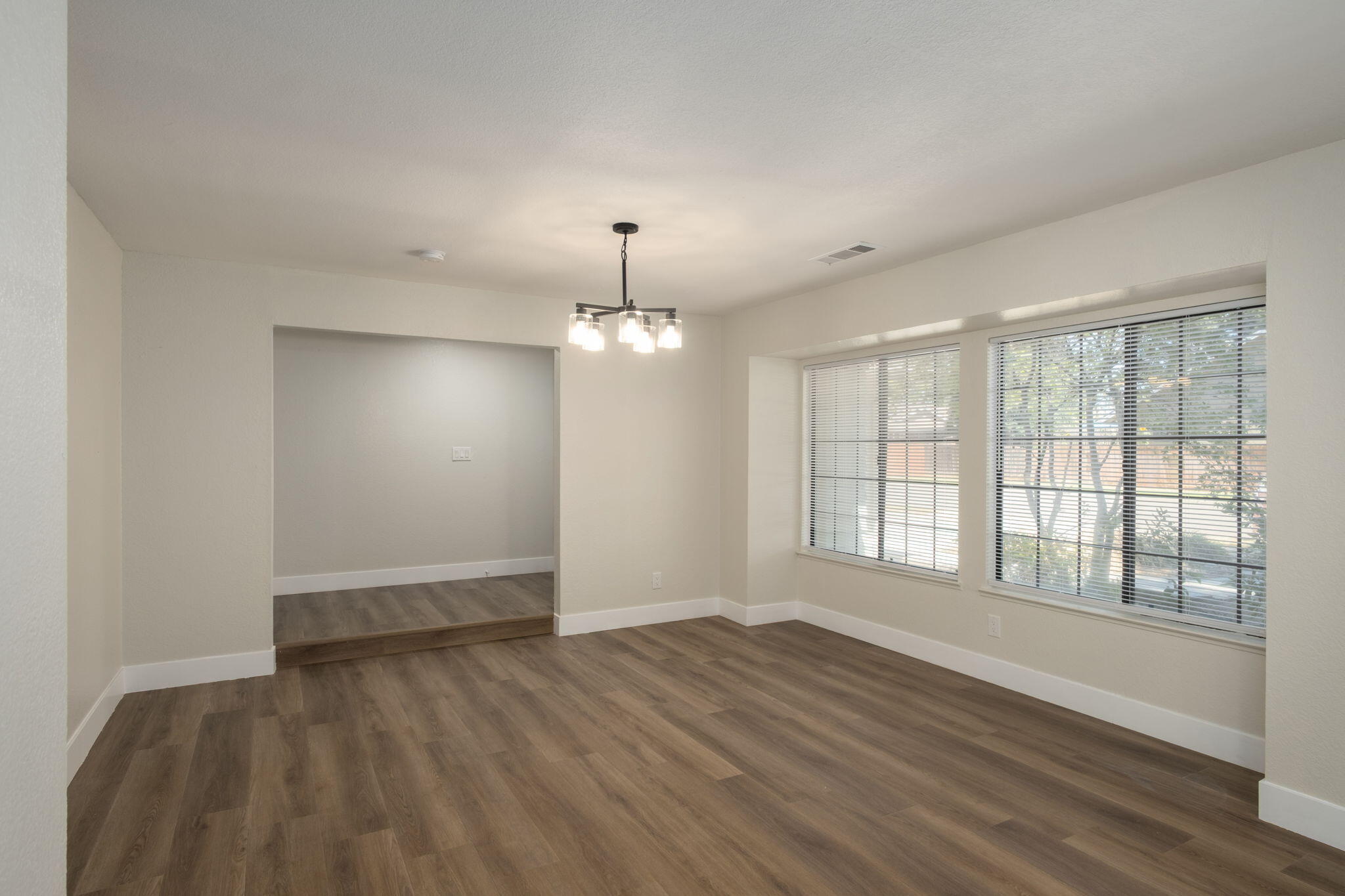 893 E Decatur Ave, Fresno, CA 93720