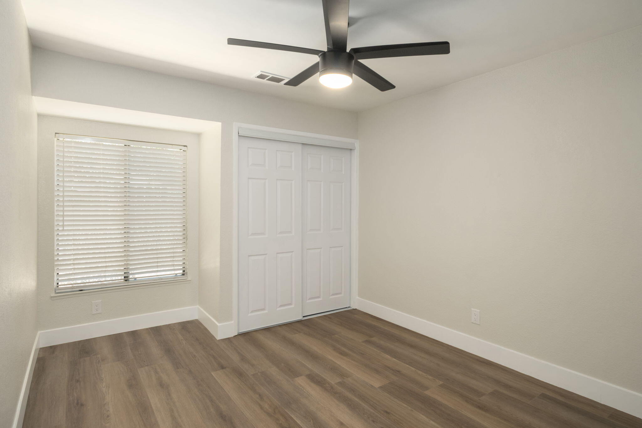 893 E Decatur Ave, Fresno, CA 93720
