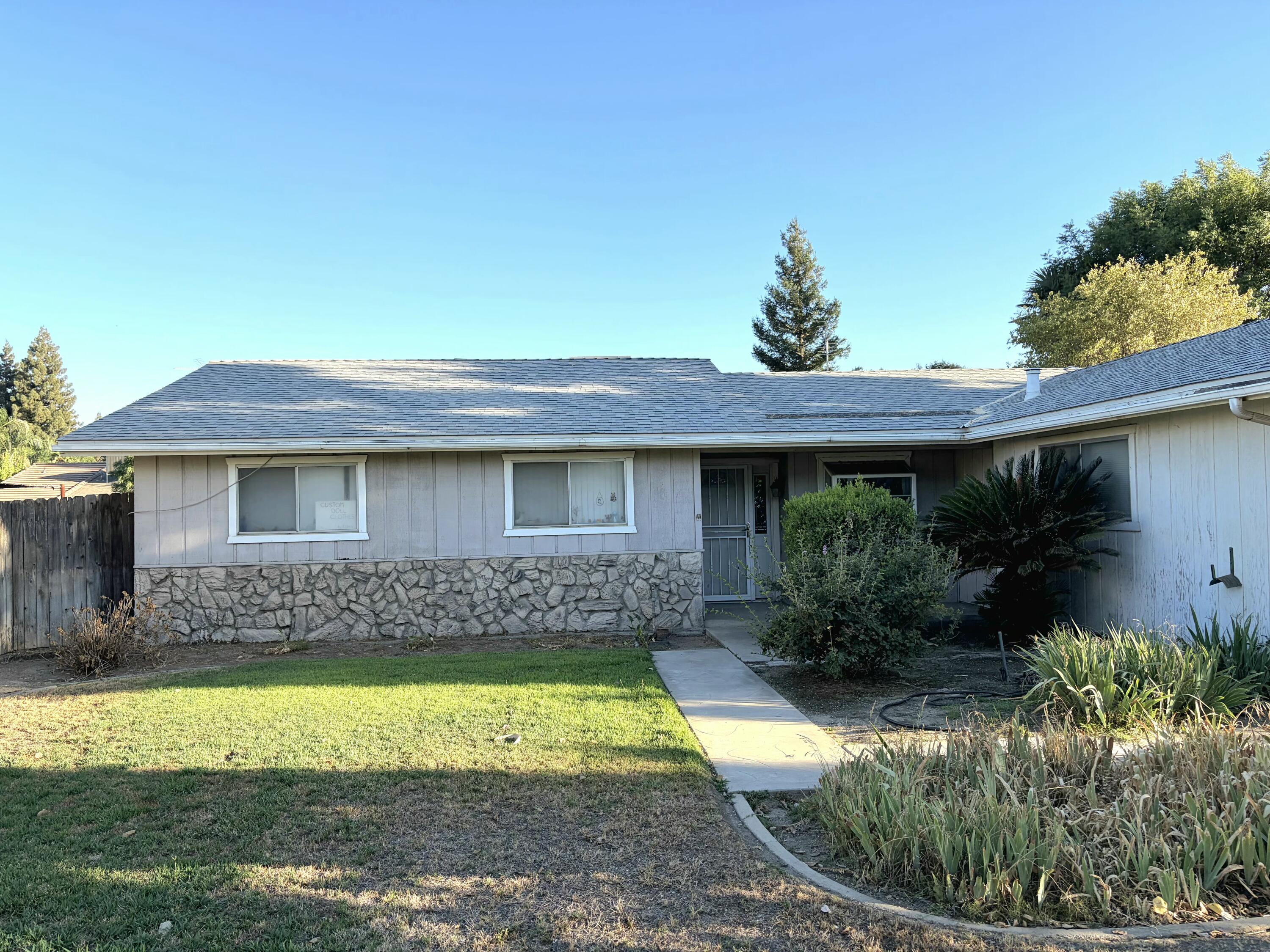 3823 W Cherry Ave, Visalia, CA 93277