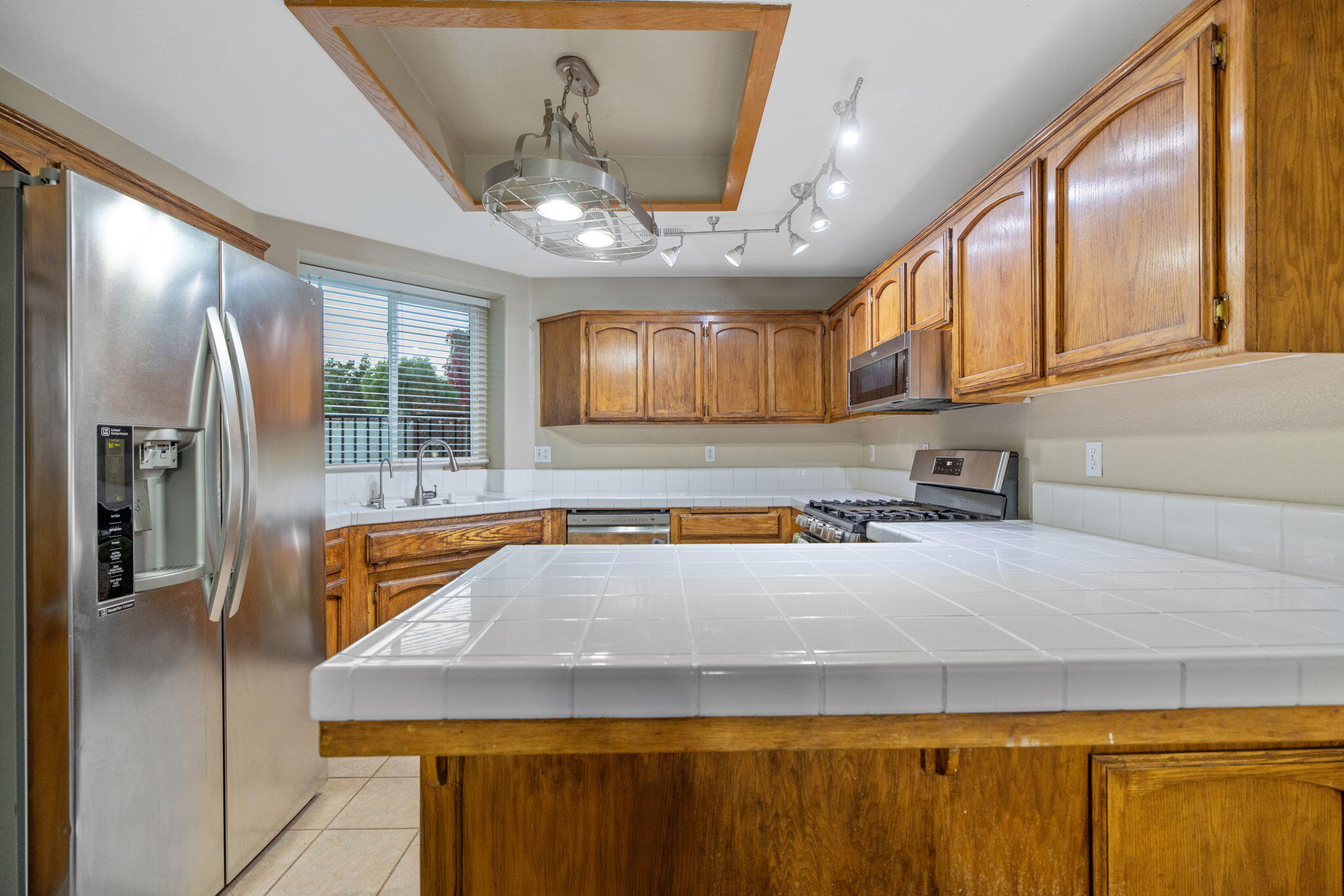 10620 Tivoli Ct, Bakersfield, CA 93311