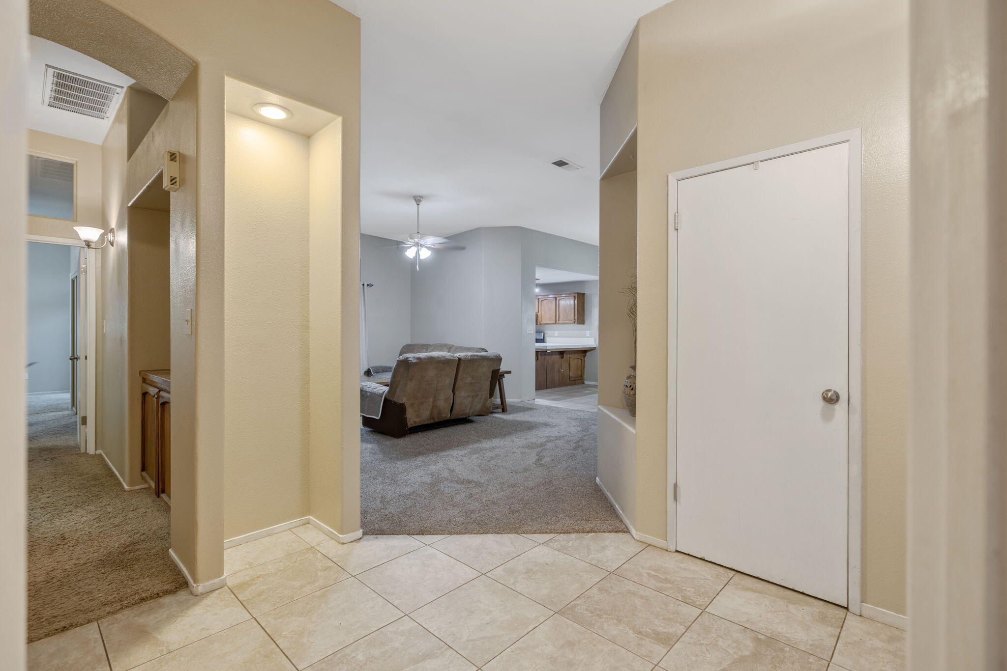 10620 Tivoli Ct, Bakersfield, CA 93311