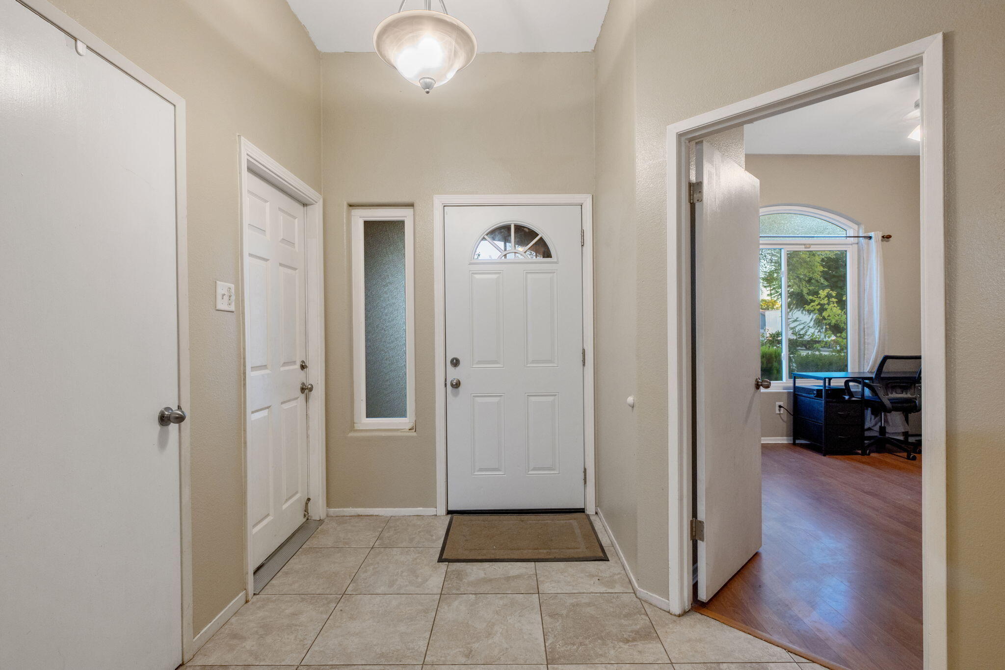 10620 Tivoli Ct, Bakersfield, CA 93311