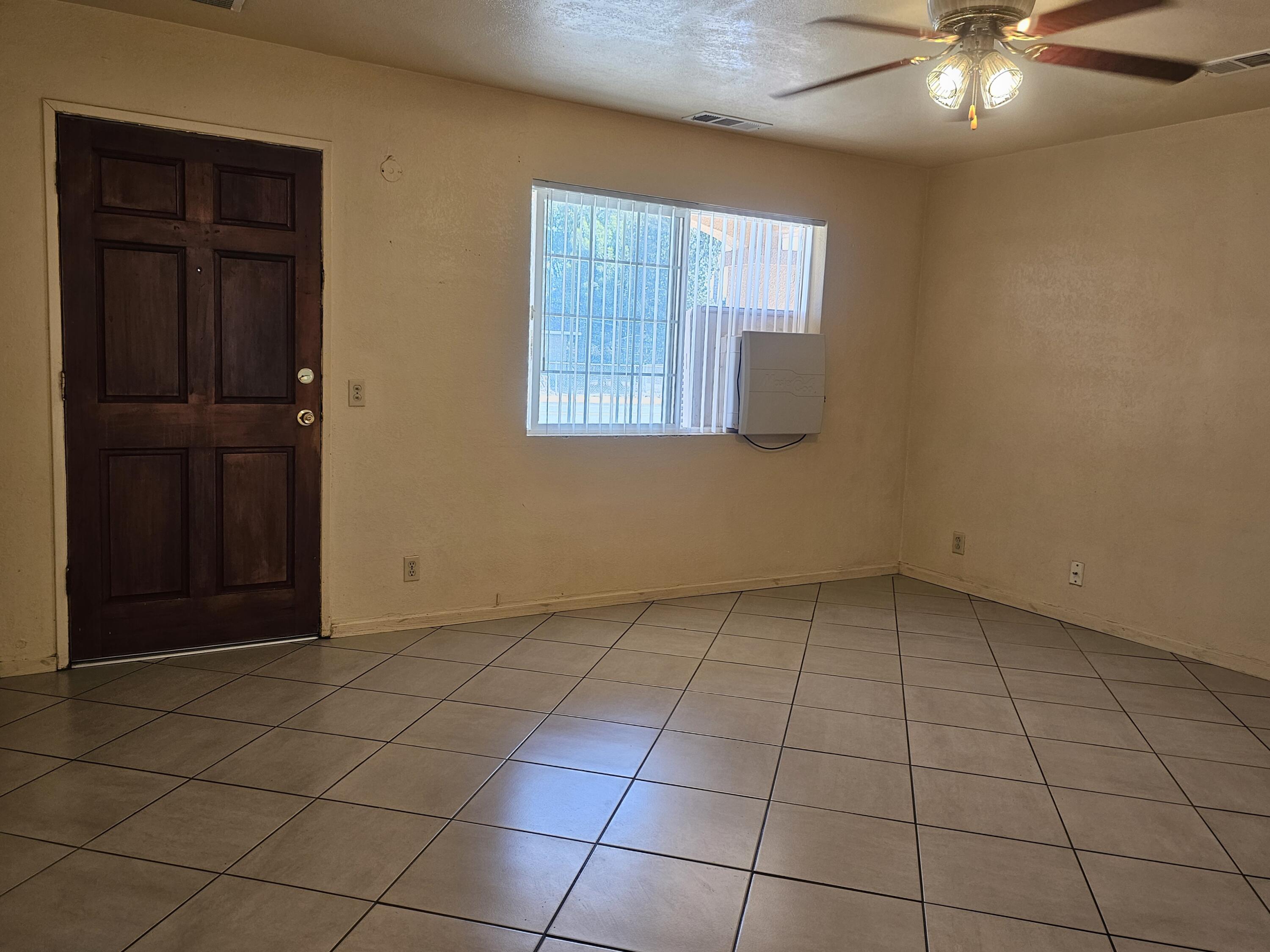 1104 W Westfield Ave, Porterville, CA 93257