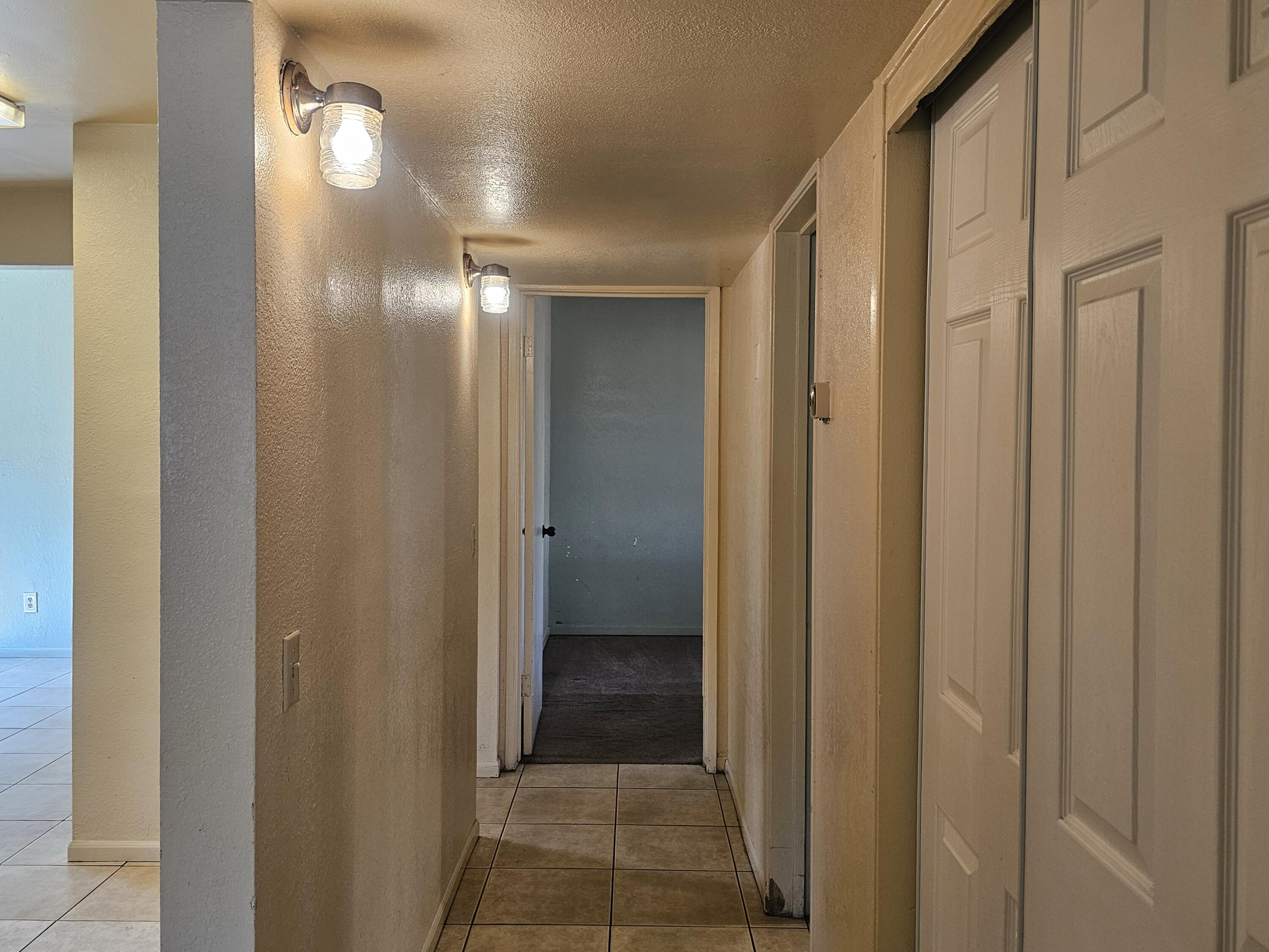 1104 W Westfield Ave, Porterville, CA 93257