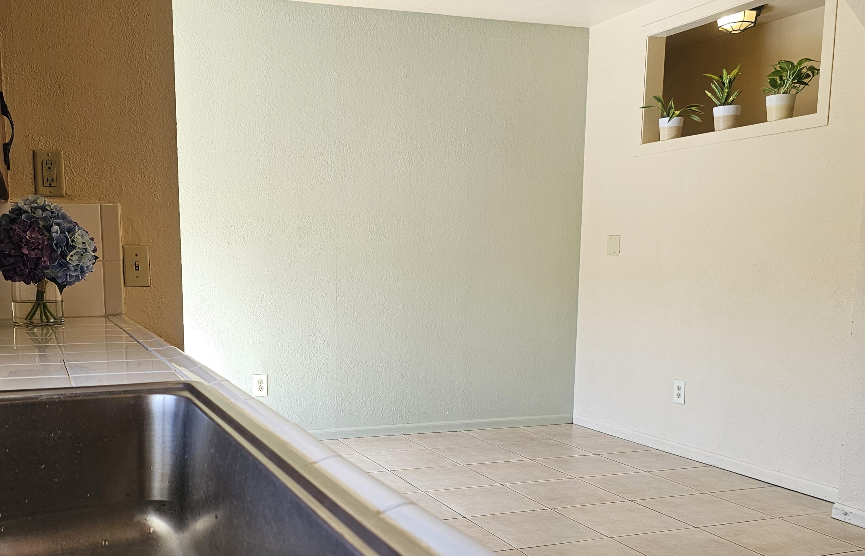 1104 W Westfield Ave, Porterville, CA 93257