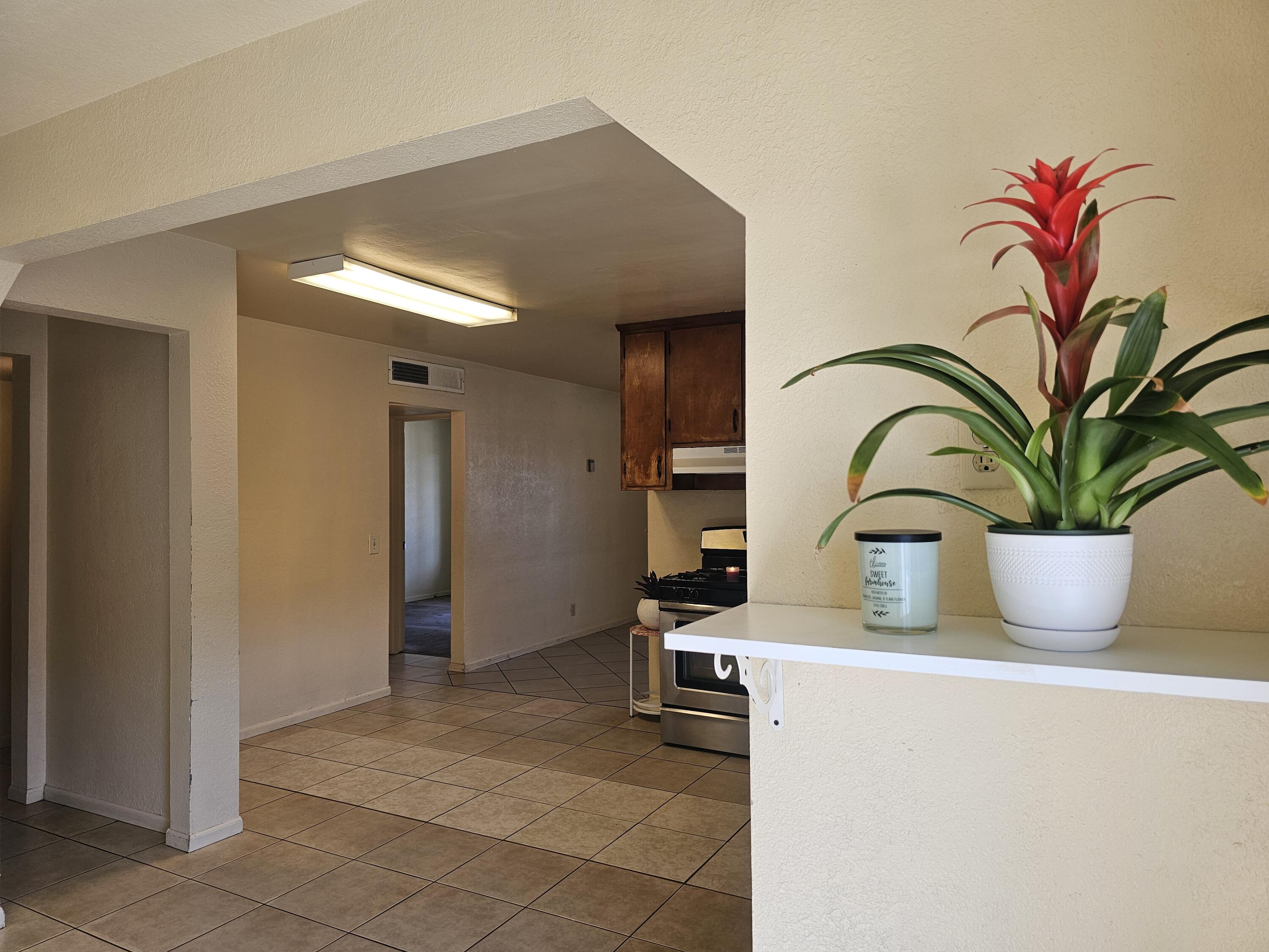 1104 W Westfield Ave, Porterville, CA 93257