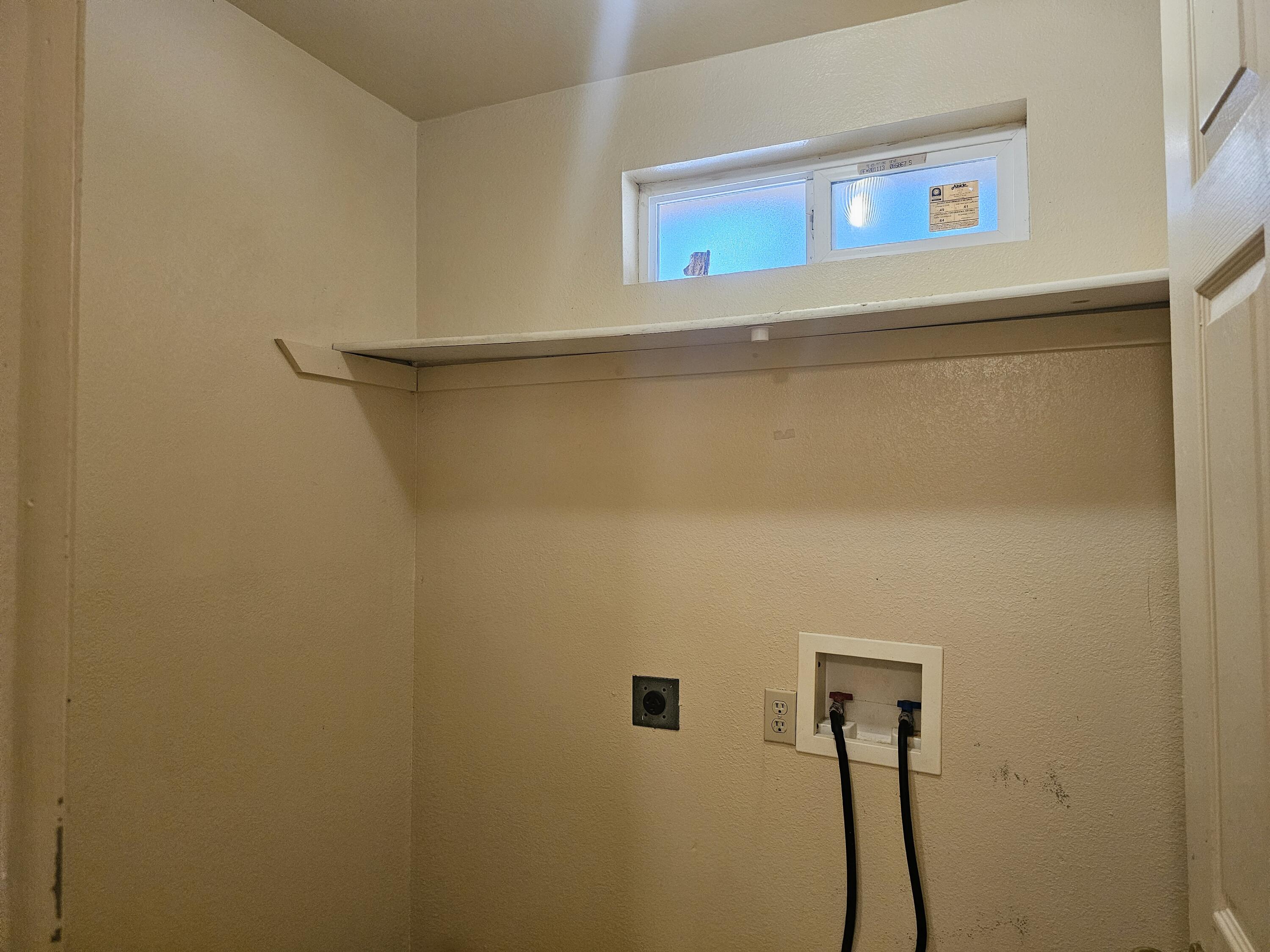 1104 W Westfield Ave, Porterville, CA 93257