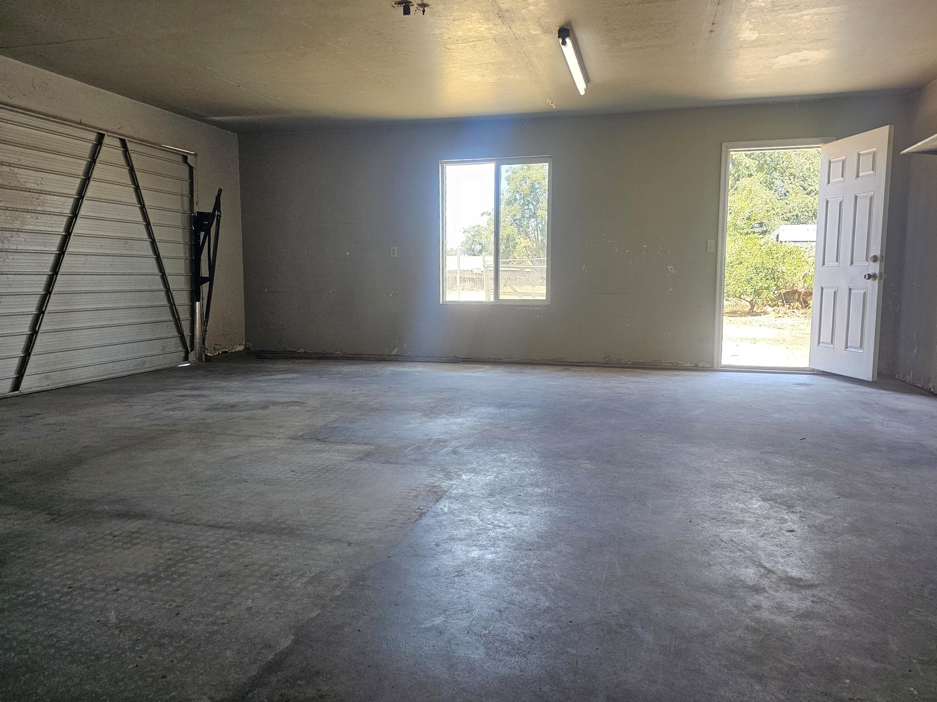 1104 W Westfield Ave, Porterville, CA 93257