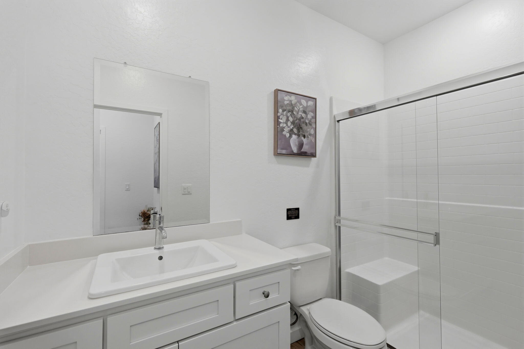 530 Baylor Dr, Lemoore, CA 93245