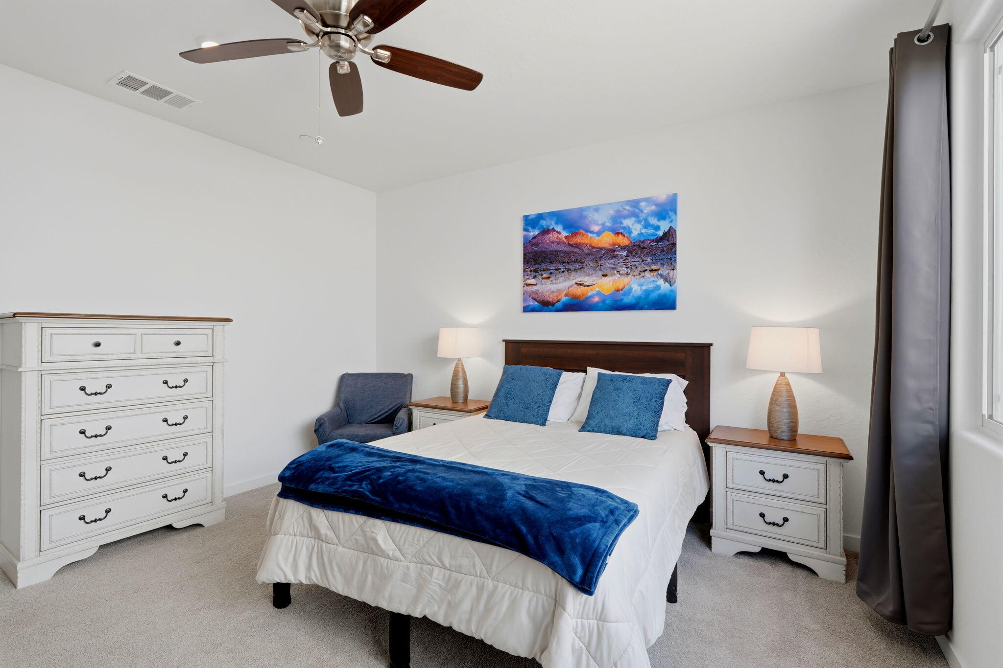 530 Baylor Dr, Lemoore, CA 93245