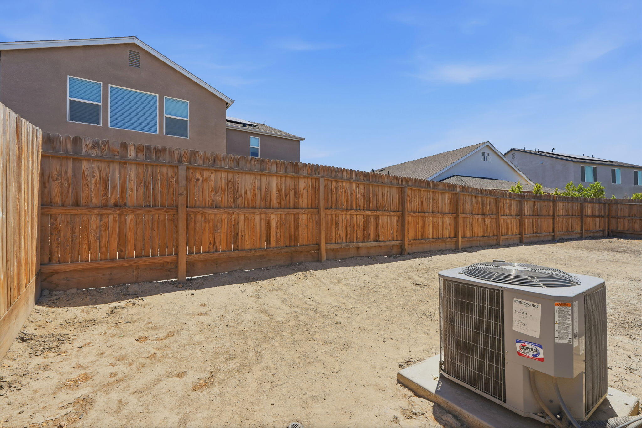 530 Baylor Dr, Lemoore, CA 93245