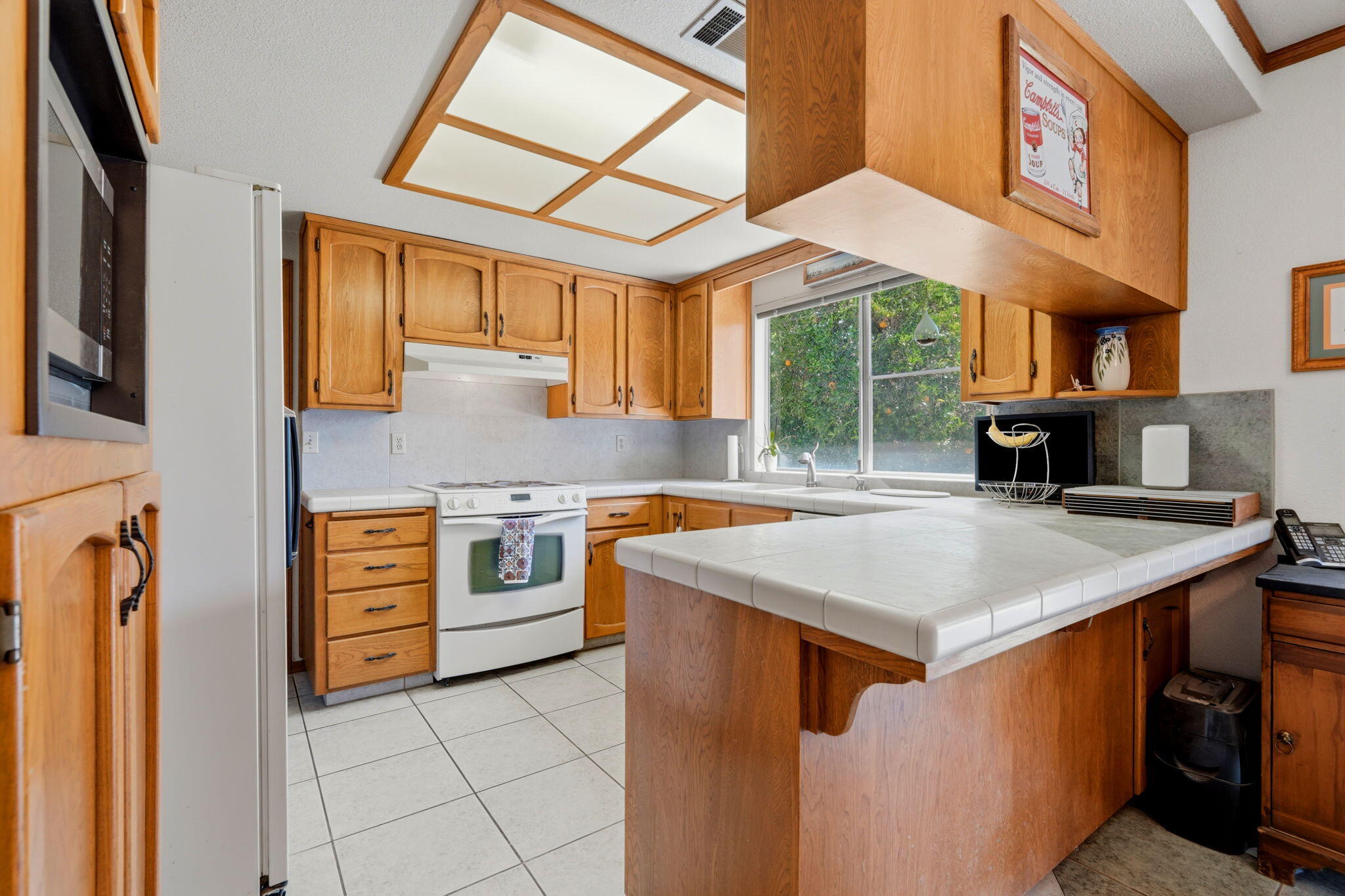 2816 S Memory St, Visalia, CA 93277