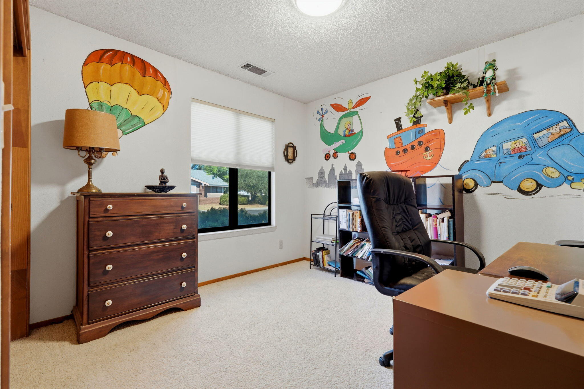 2816 S Memory St, Visalia, CA 93277