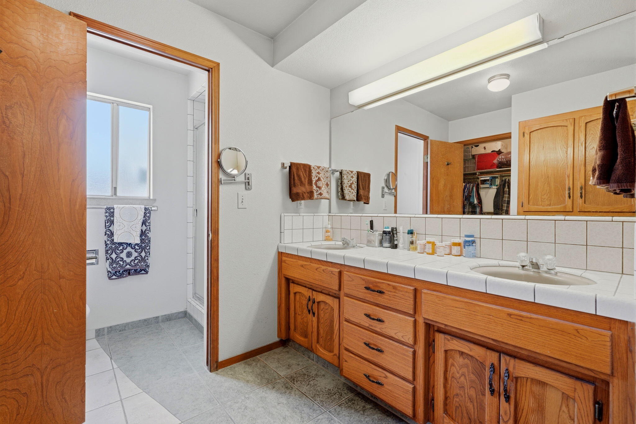 2816 S Memory St, Visalia, CA 93277