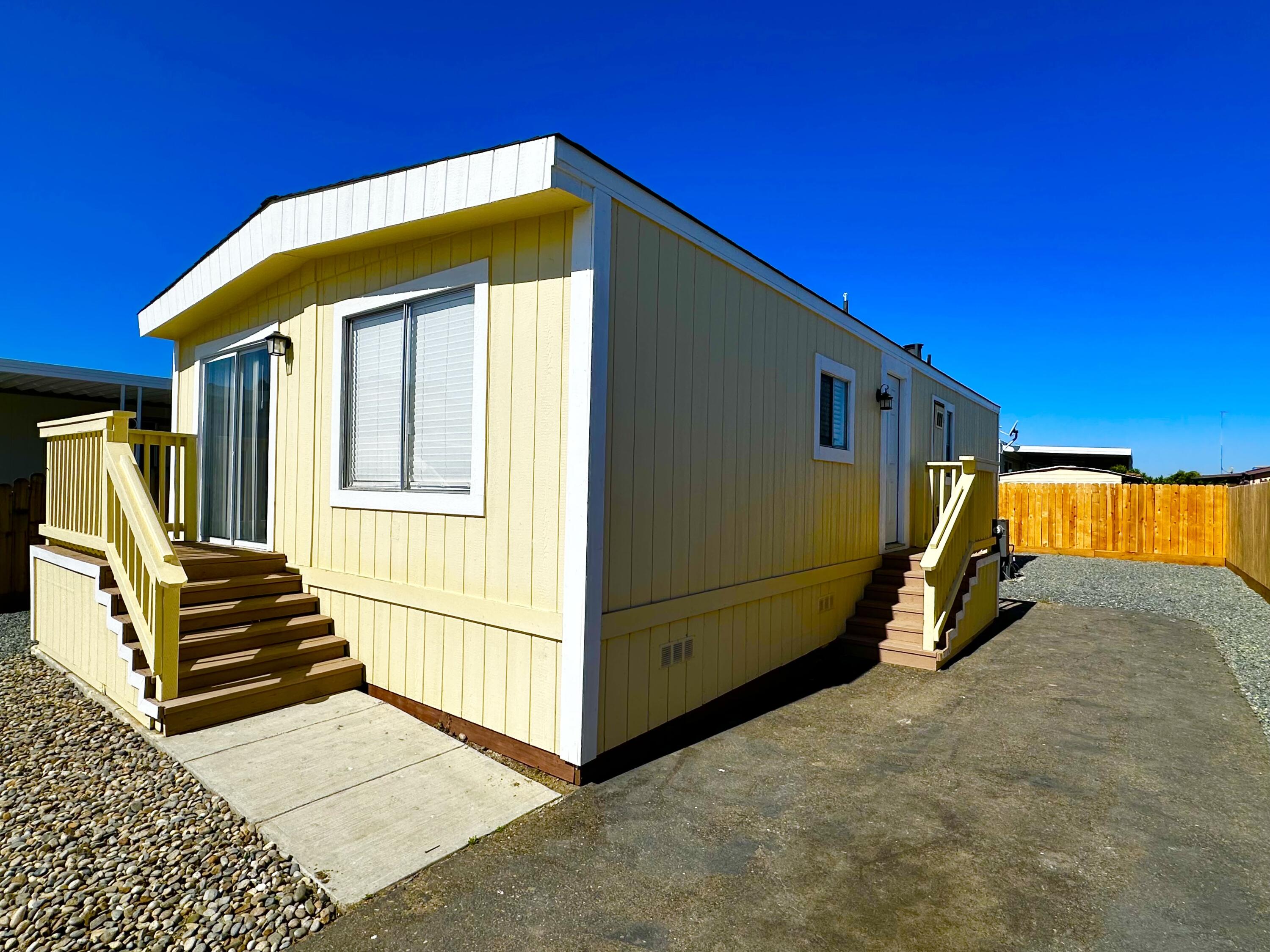 720 E Worth Ave #113, Porterville, CA 93257