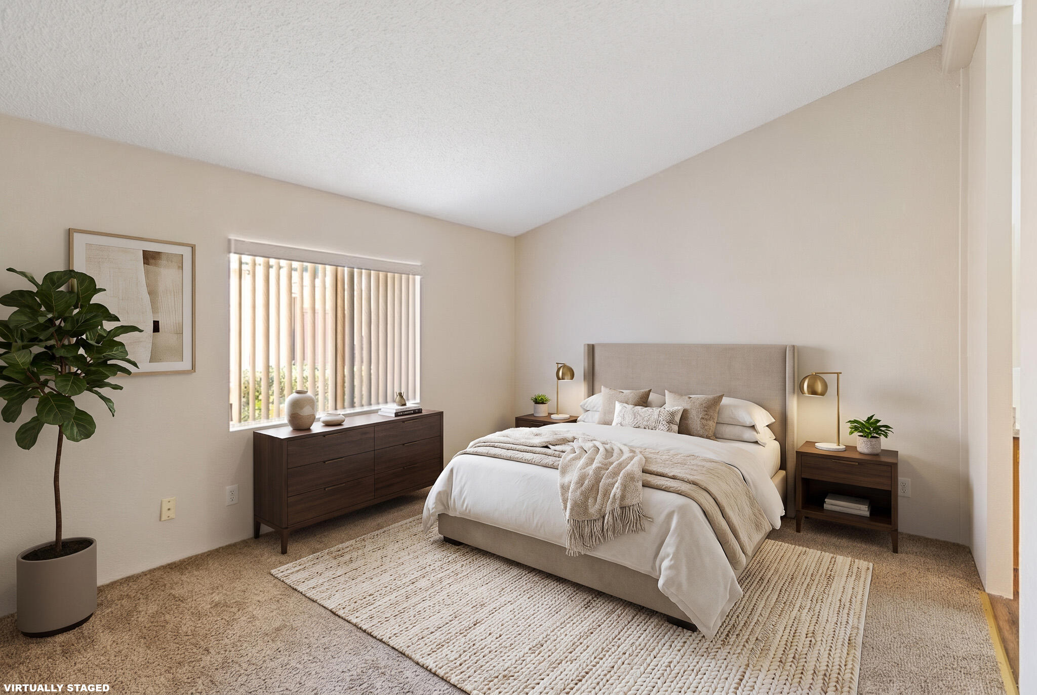 5212 W La Vida Ave ##9, Visalia, CA 93277
