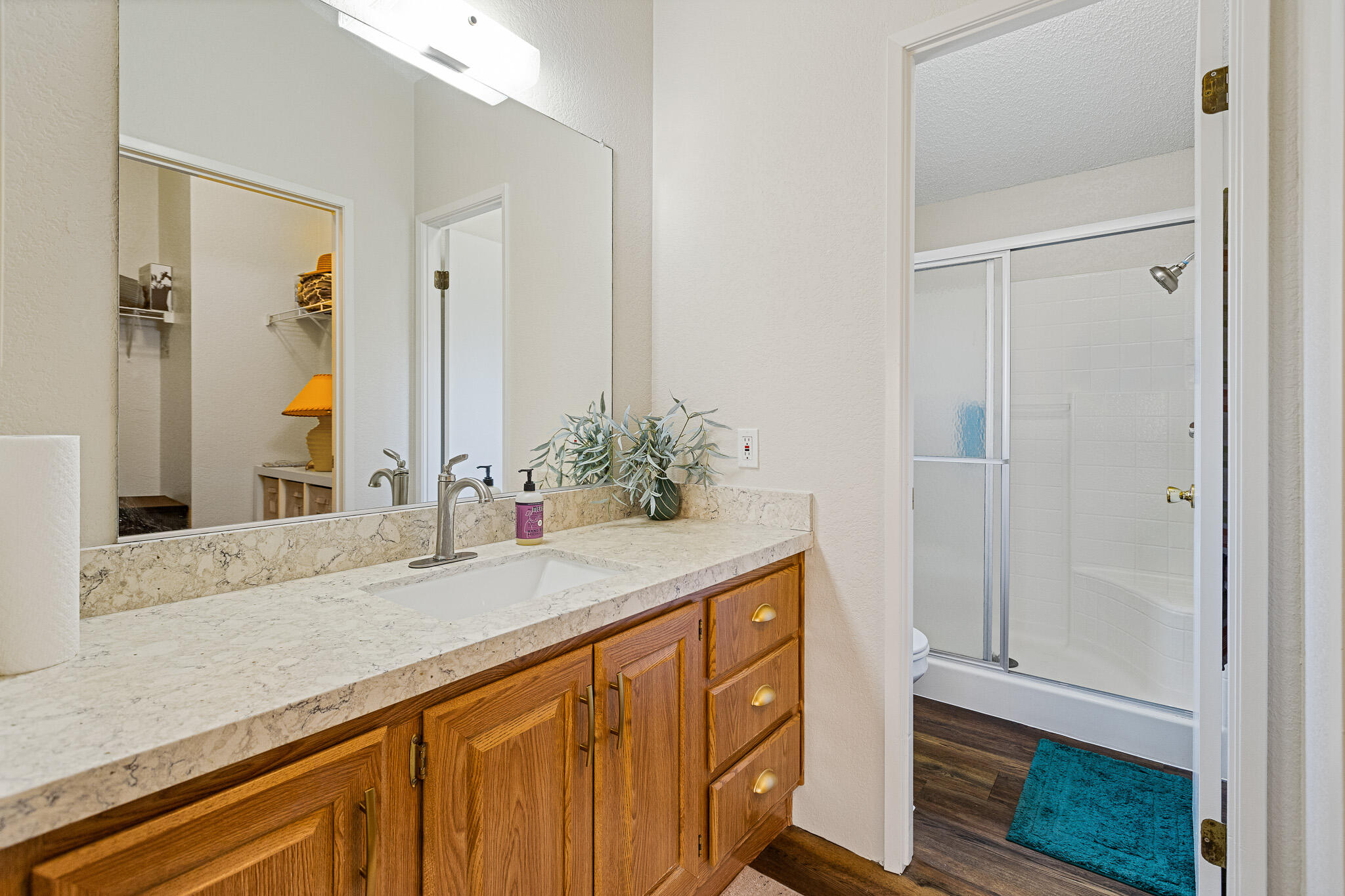 5212 W La Vida Ave ##9, Visalia, CA 93277
