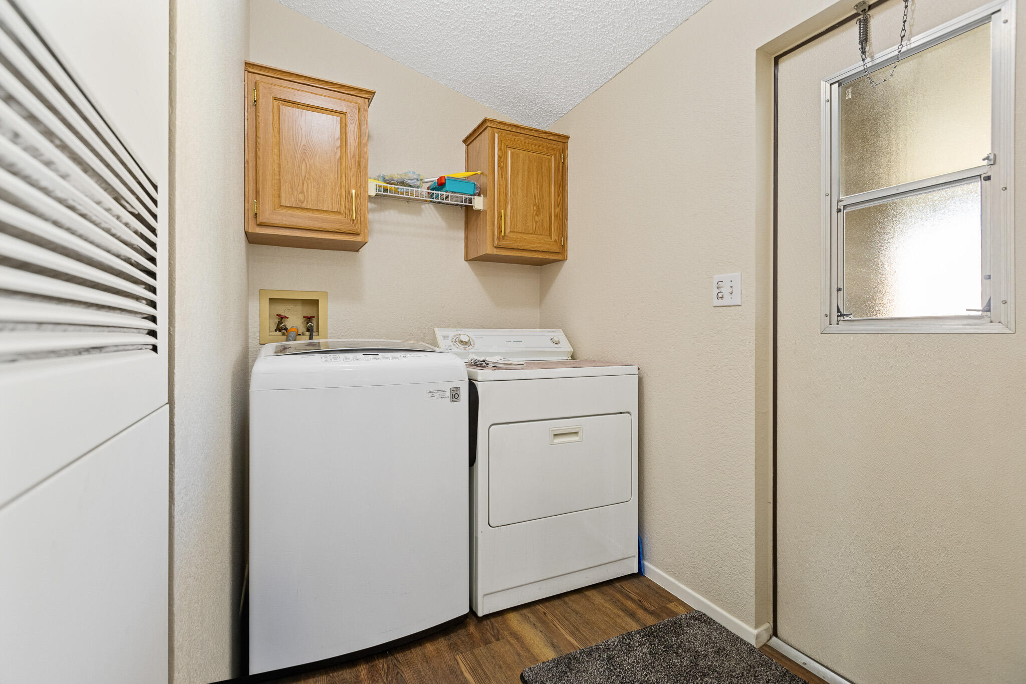 5212 W La Vida Ave ##9, Visalia, CA 93277